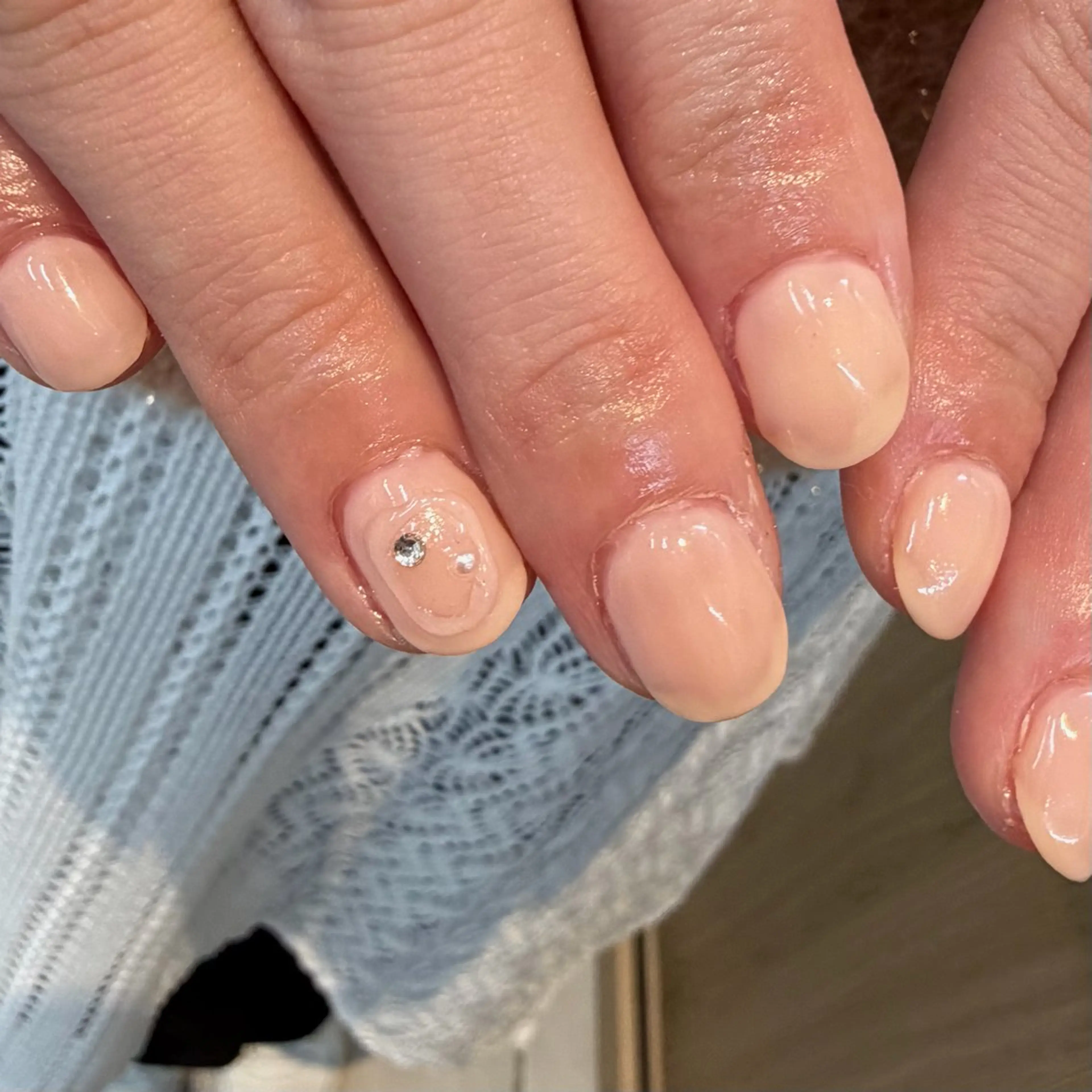 ネイル アートネイル ニュアンスネイル TRIOS meiのネイルデザイン