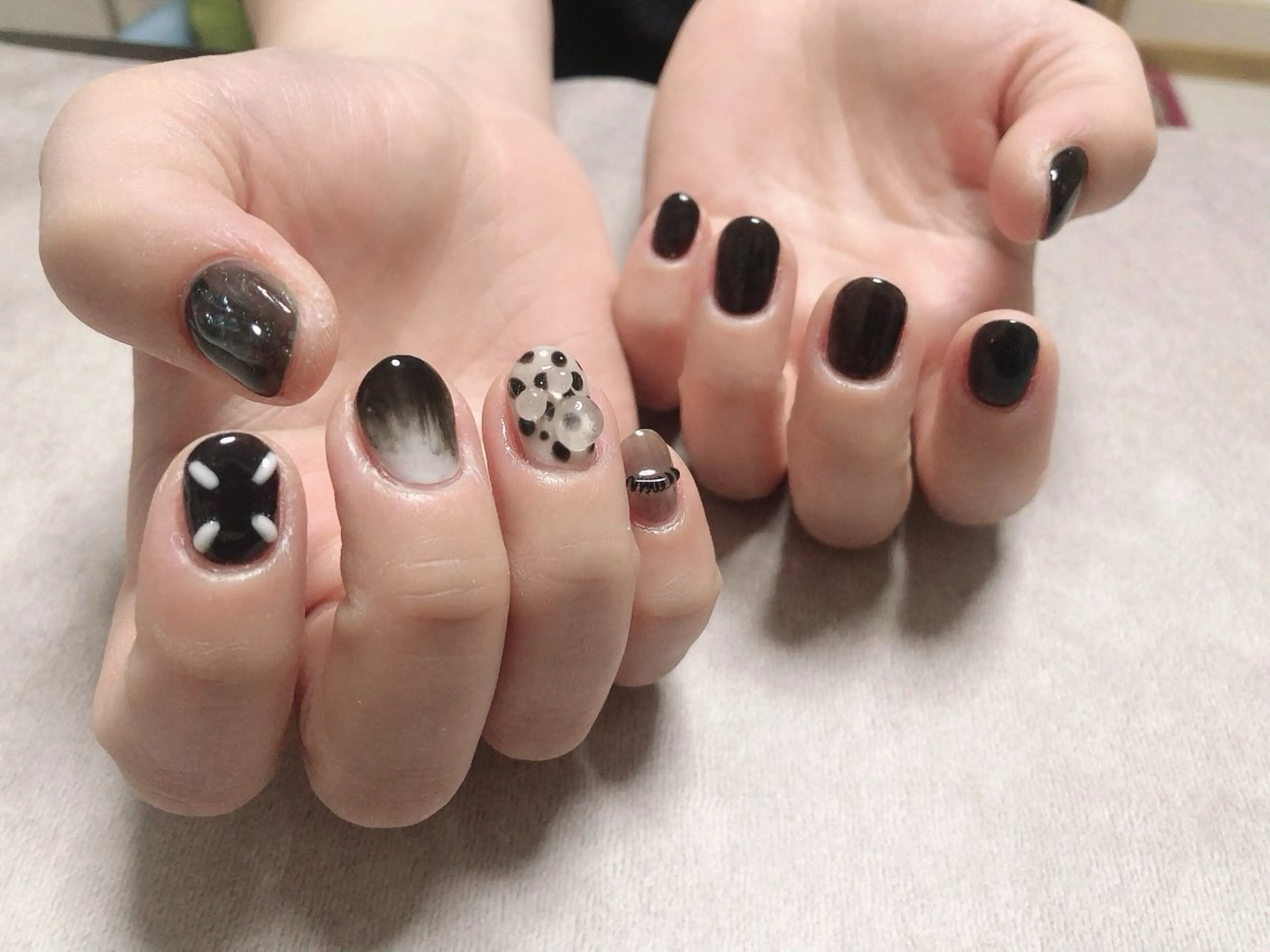 ネイル mano nella manoのネイルデザイン