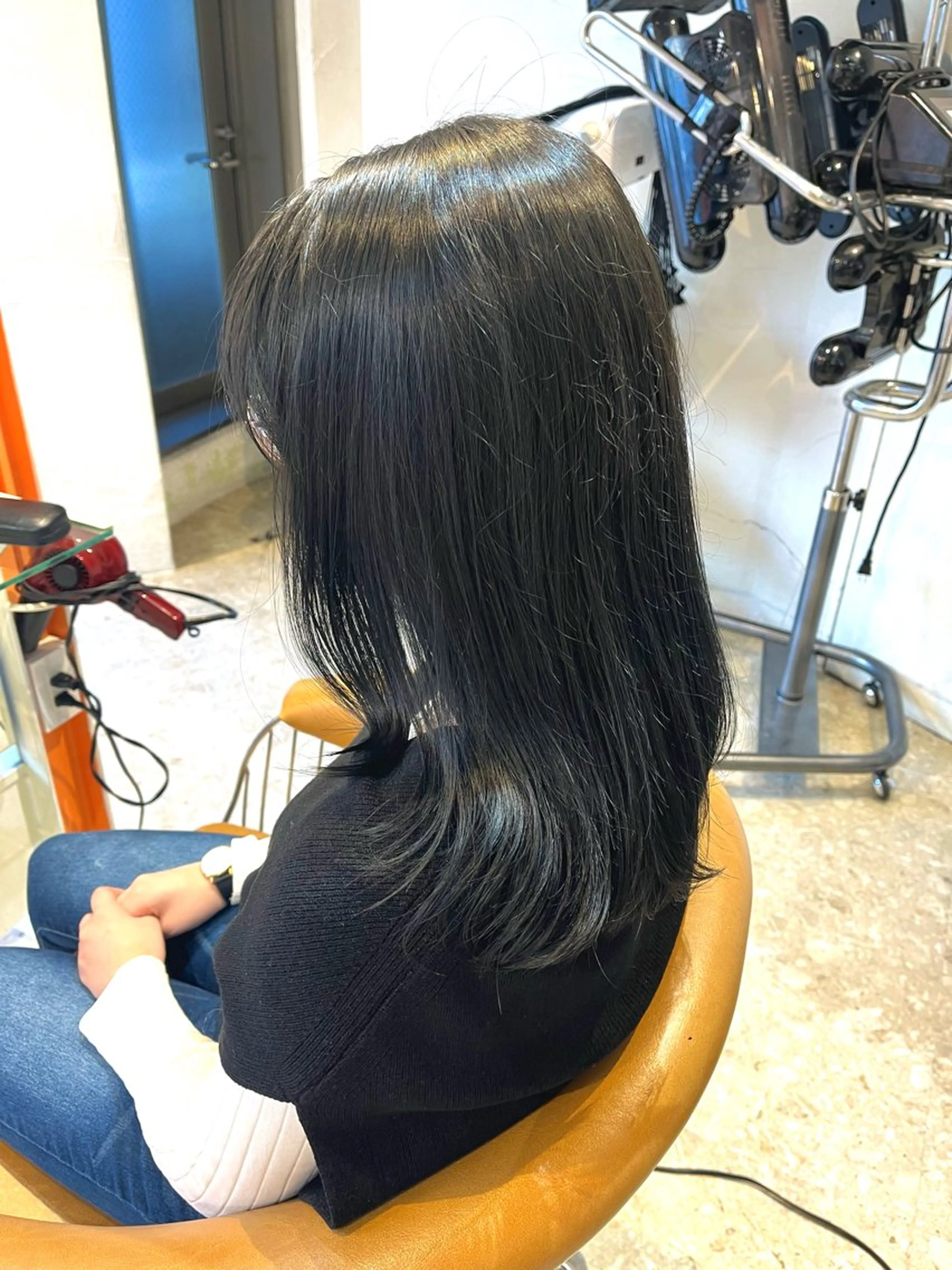 セミロング カラー カット ヘアカラー うしだ かおるのヘアスタイル