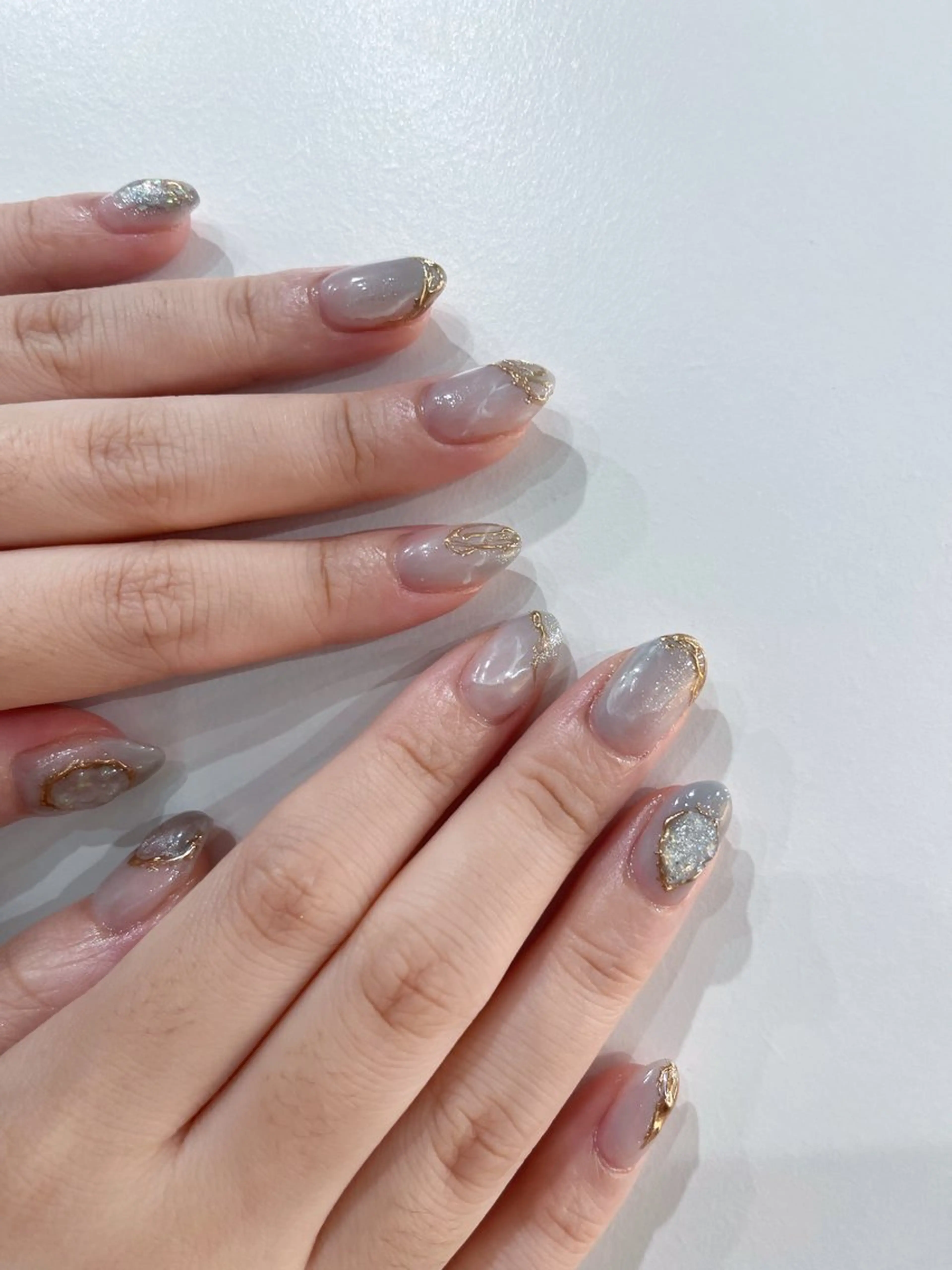 ネイル Rainrain💧 パーツ豊富、やり放題のネイルデザイン