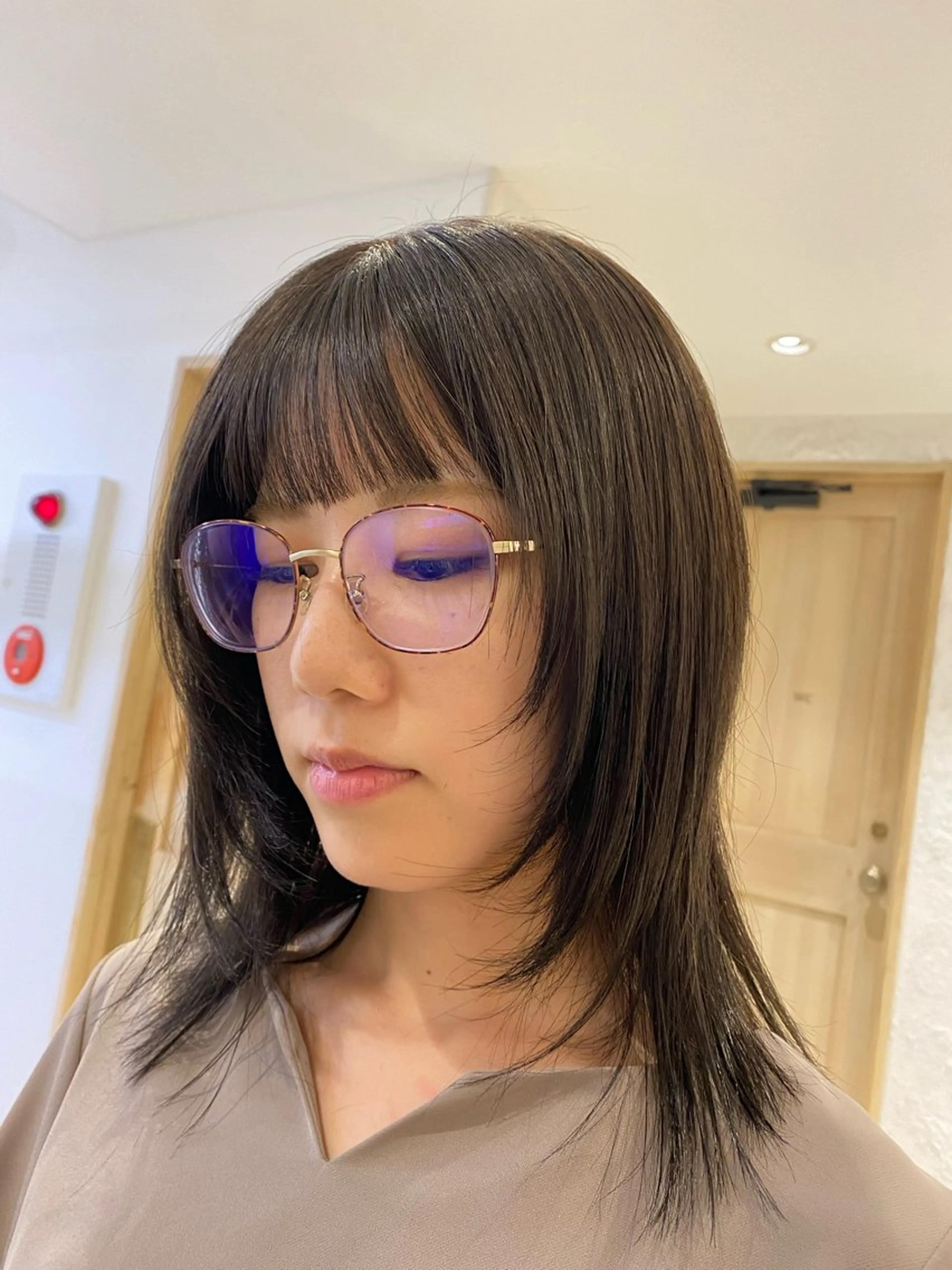 ミディアム 💫扱いやすい ／レイヤー/小林陸のヘアスタイル