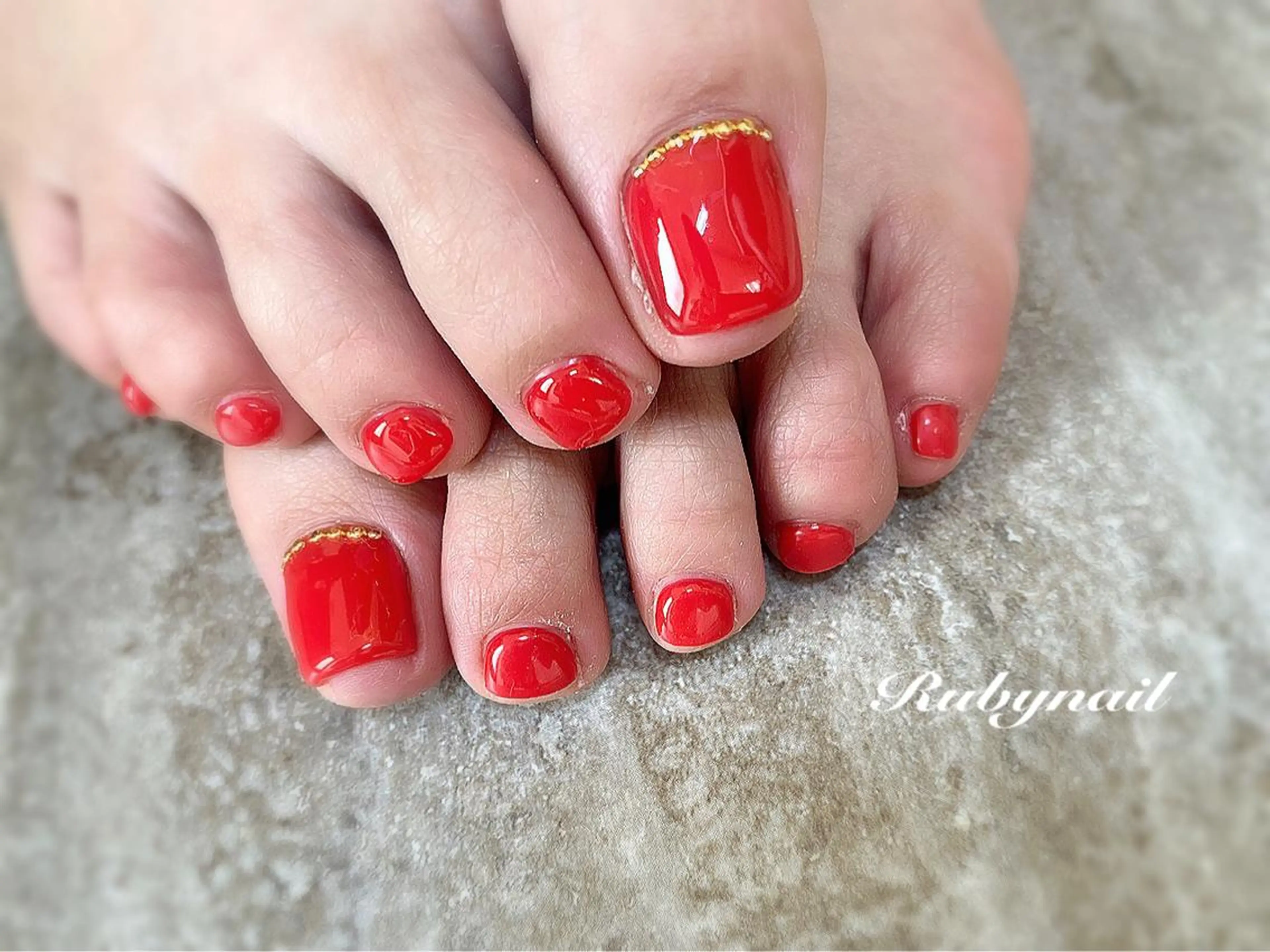 フットネイル　【オフ込み】　マグネットでぷるんと✨の写真