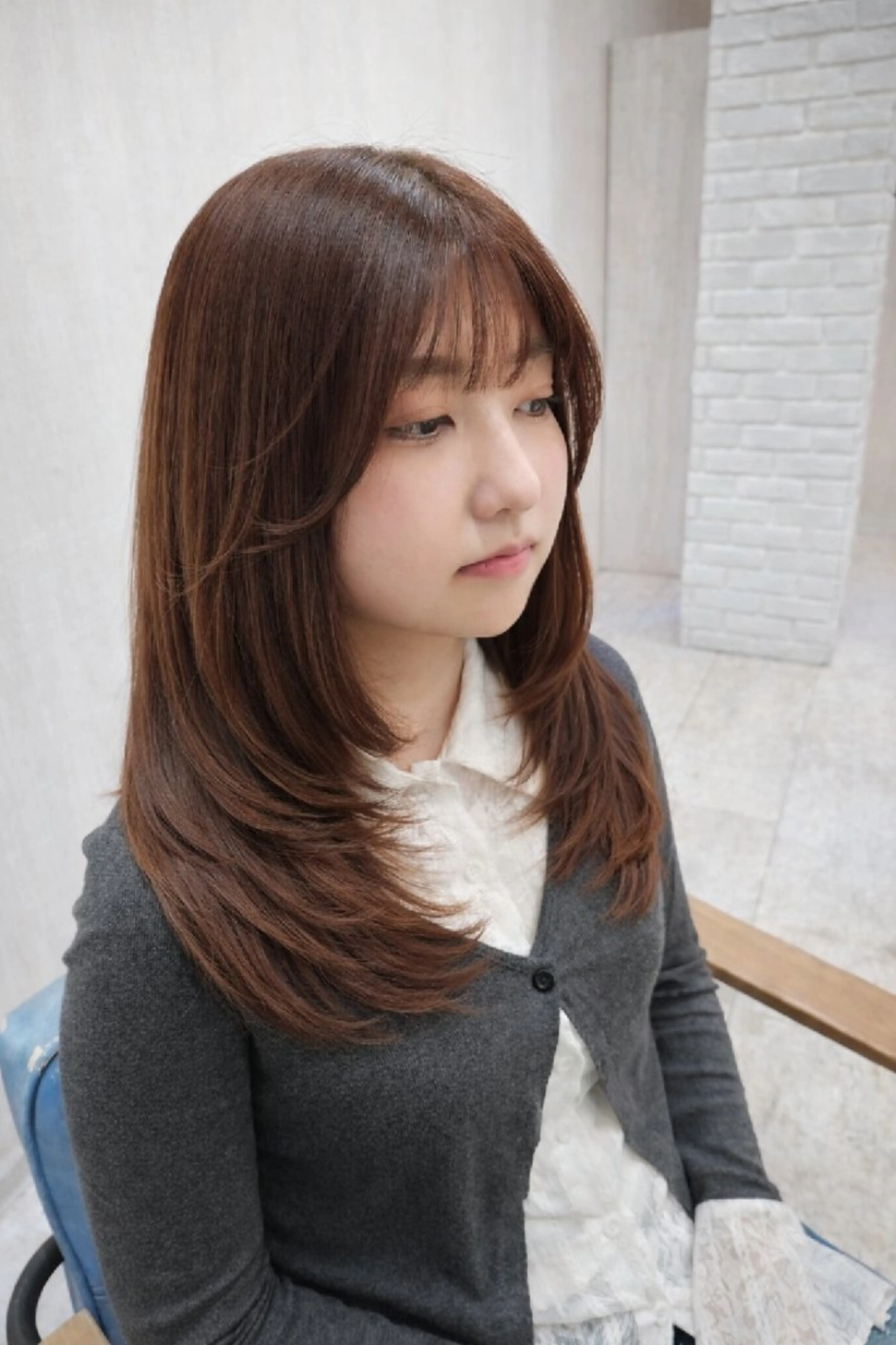 セミロング カラー 顔周りカット 髪質改善 韓国風ヘア レイヤーカット トリートメント カット ヘアカラー トリートメント レイヤーカット/ 髪質改善/代表西村のヘアスタイル