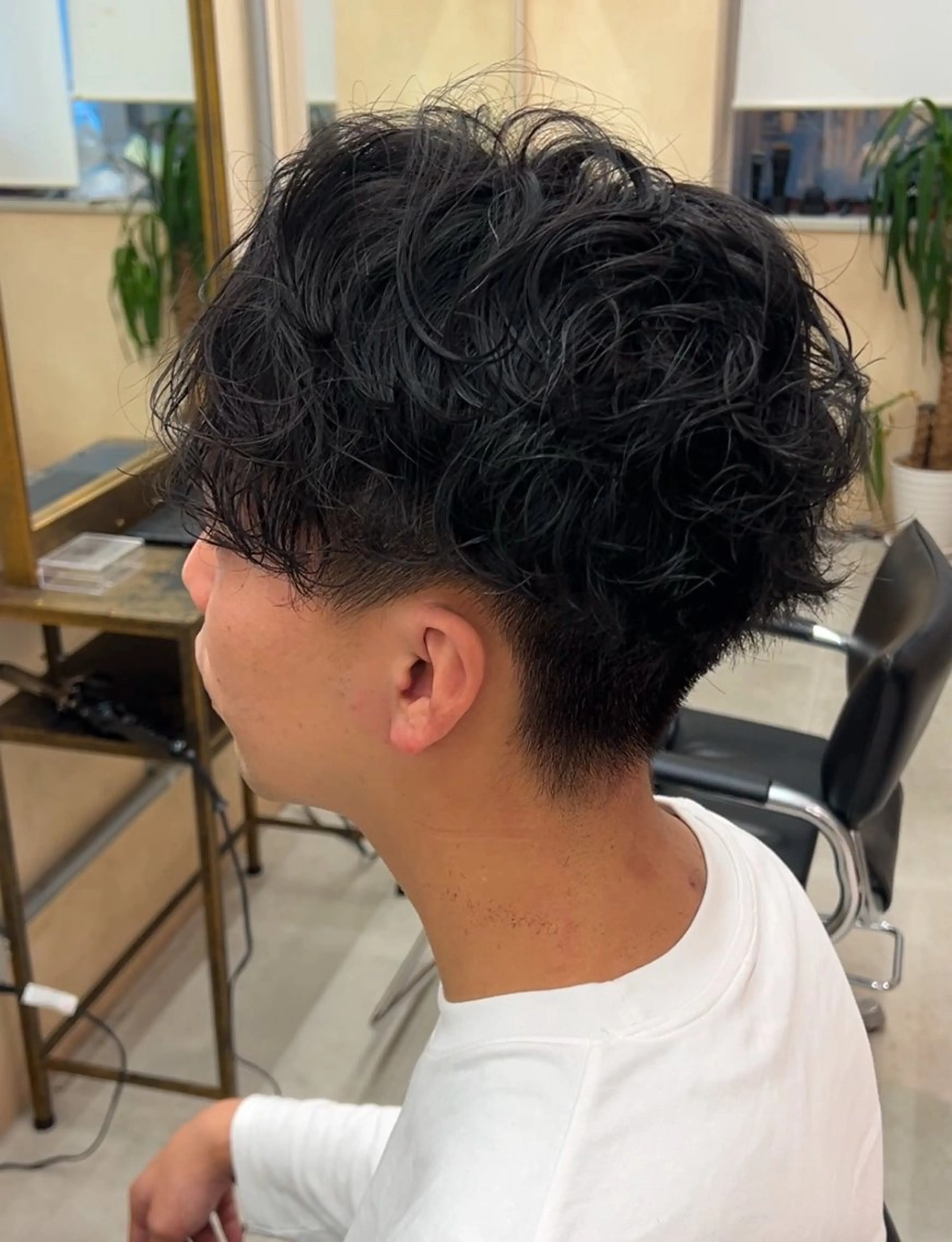 ショート パーマ メンズ ボブ・パーマ特化 🌟フジタのヘアスタイル