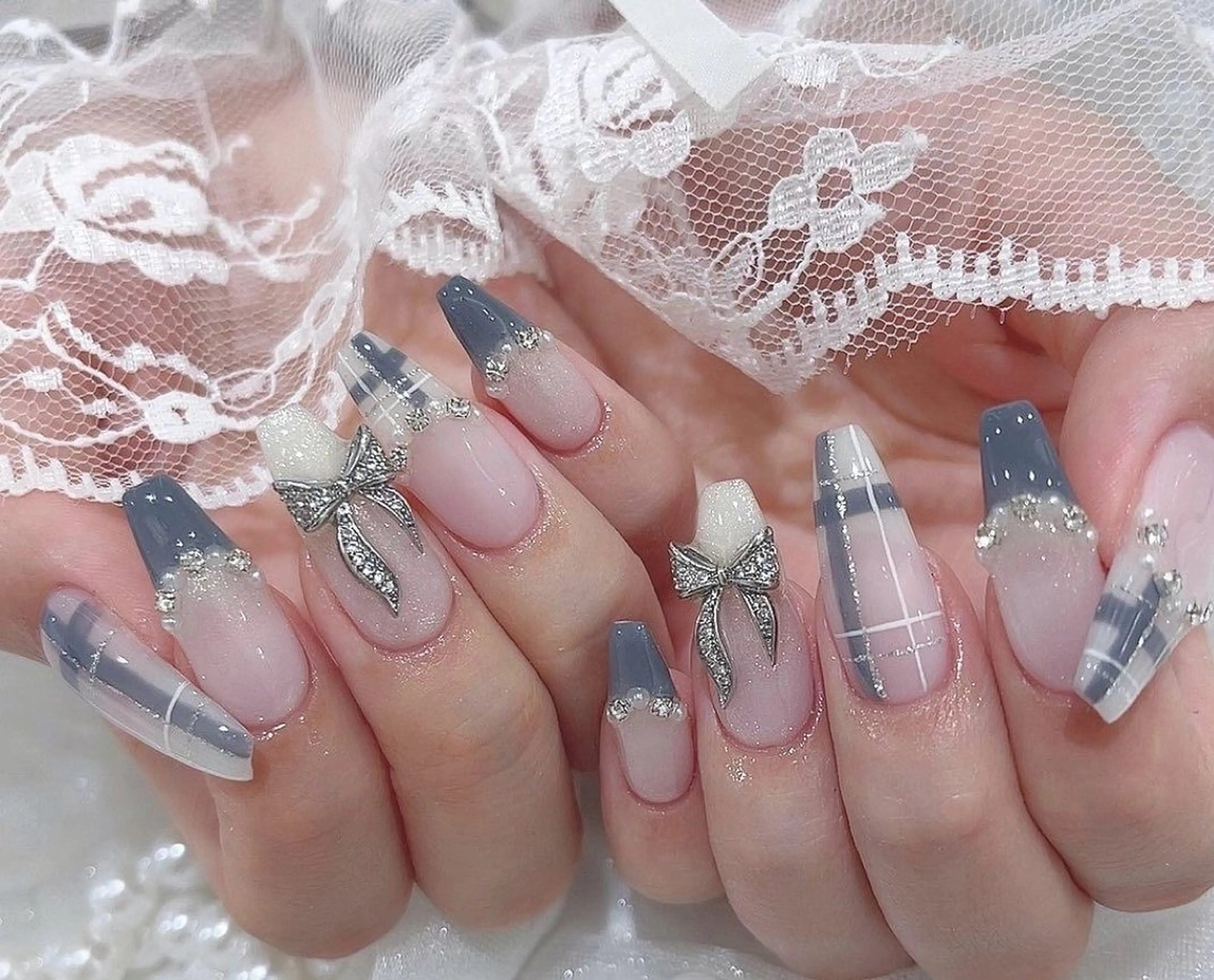 カラー グラデーションカラー ハンドネイル AIN Nailのネイルデザイン
