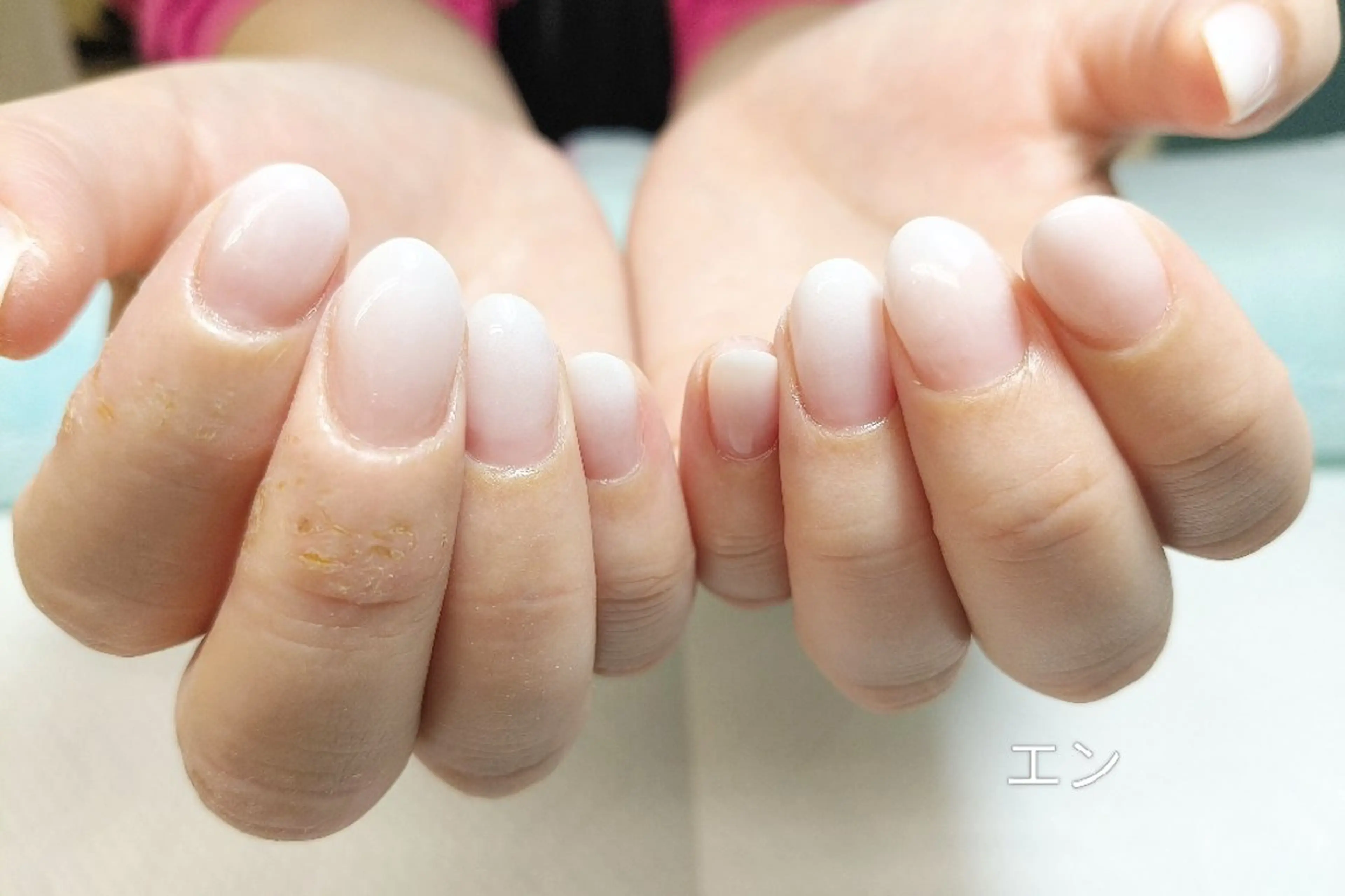 ネイル グラデーション エ ンのネイルデザイン