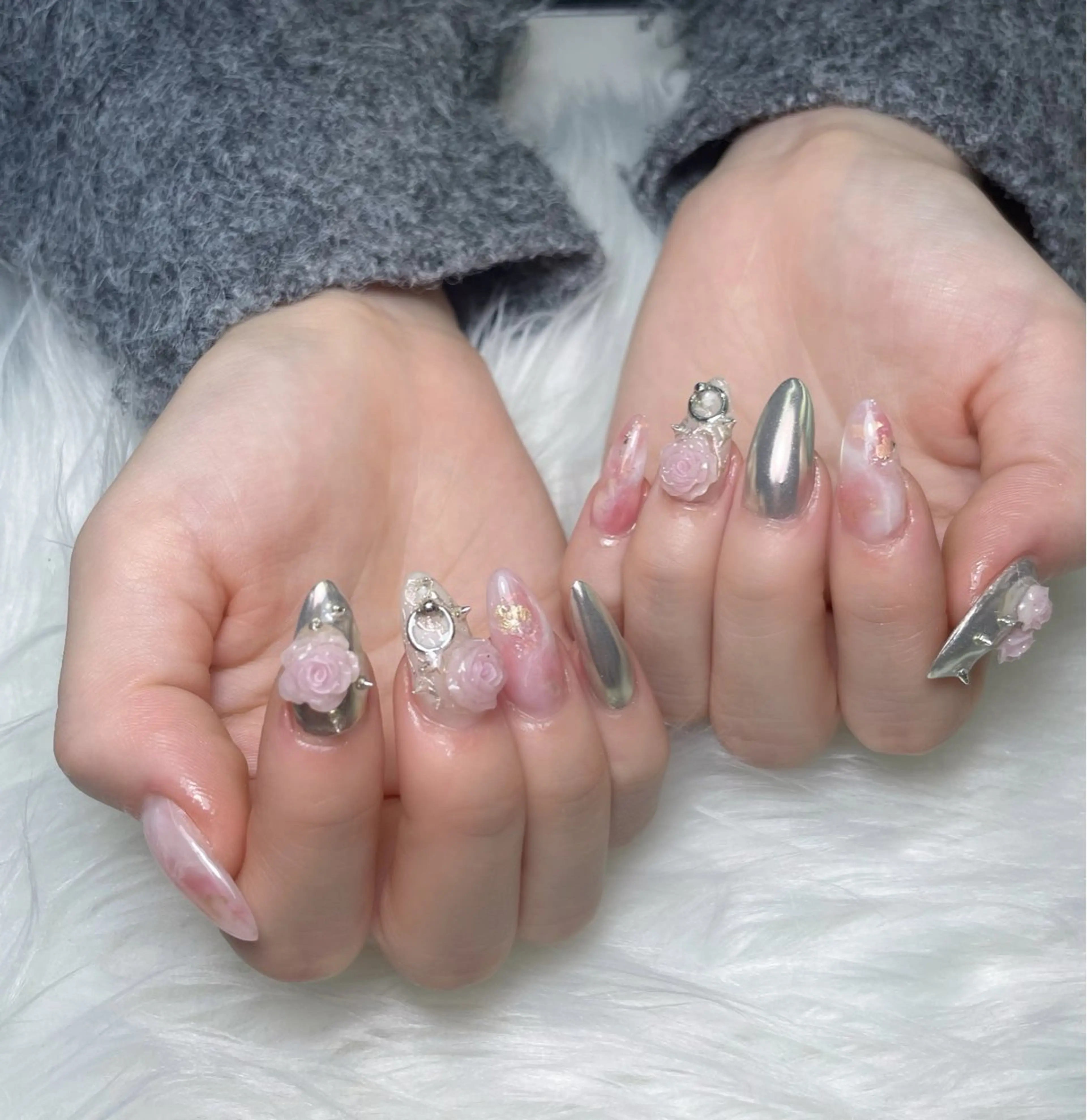 ネイル フットネイル ジェルネイル マグネットネイル 持ち込み ワンカラーネイル ハンドネイル King Nail_Salonのネイルデザイン
