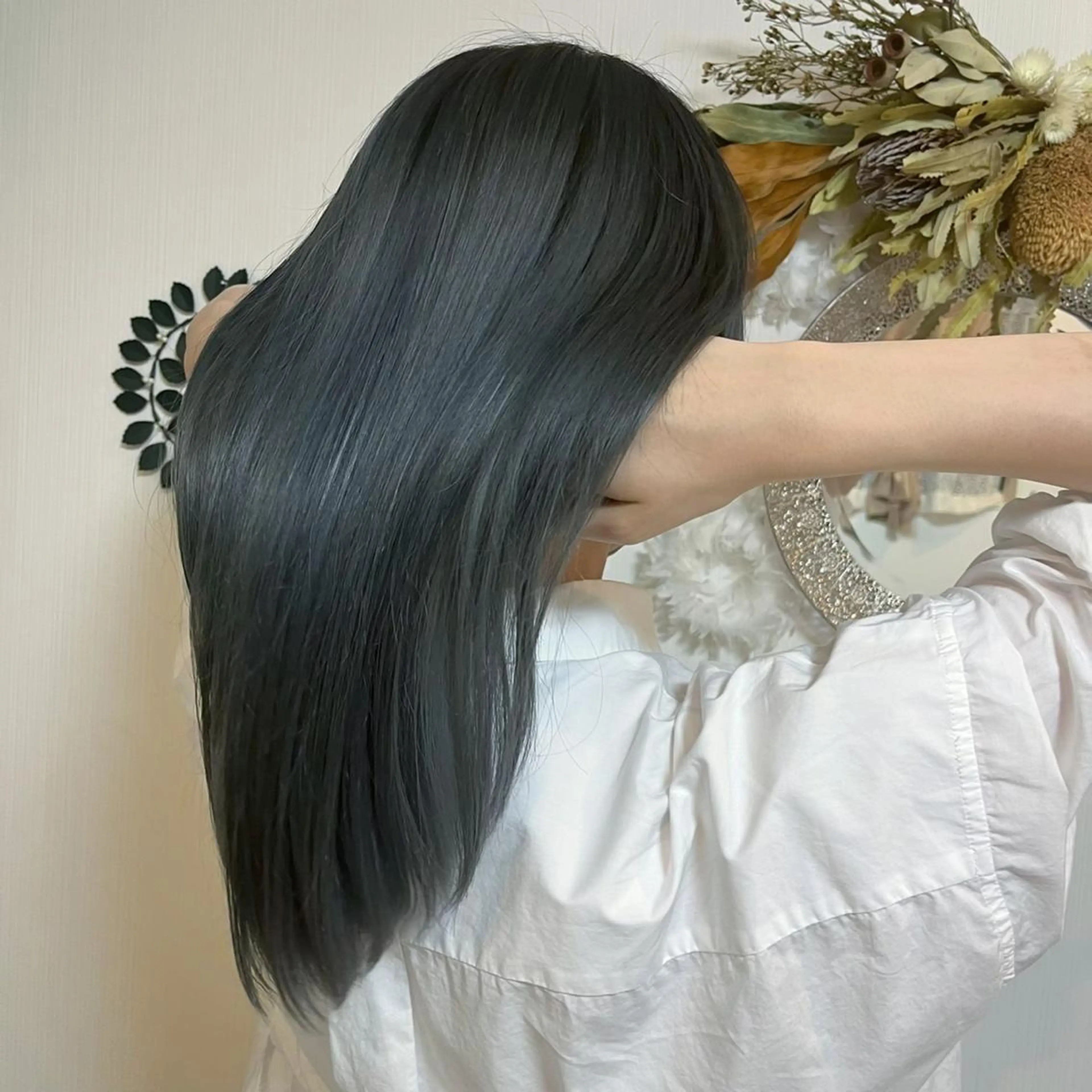 カラー ゆうこ 🩷🩶のヘアスタイル