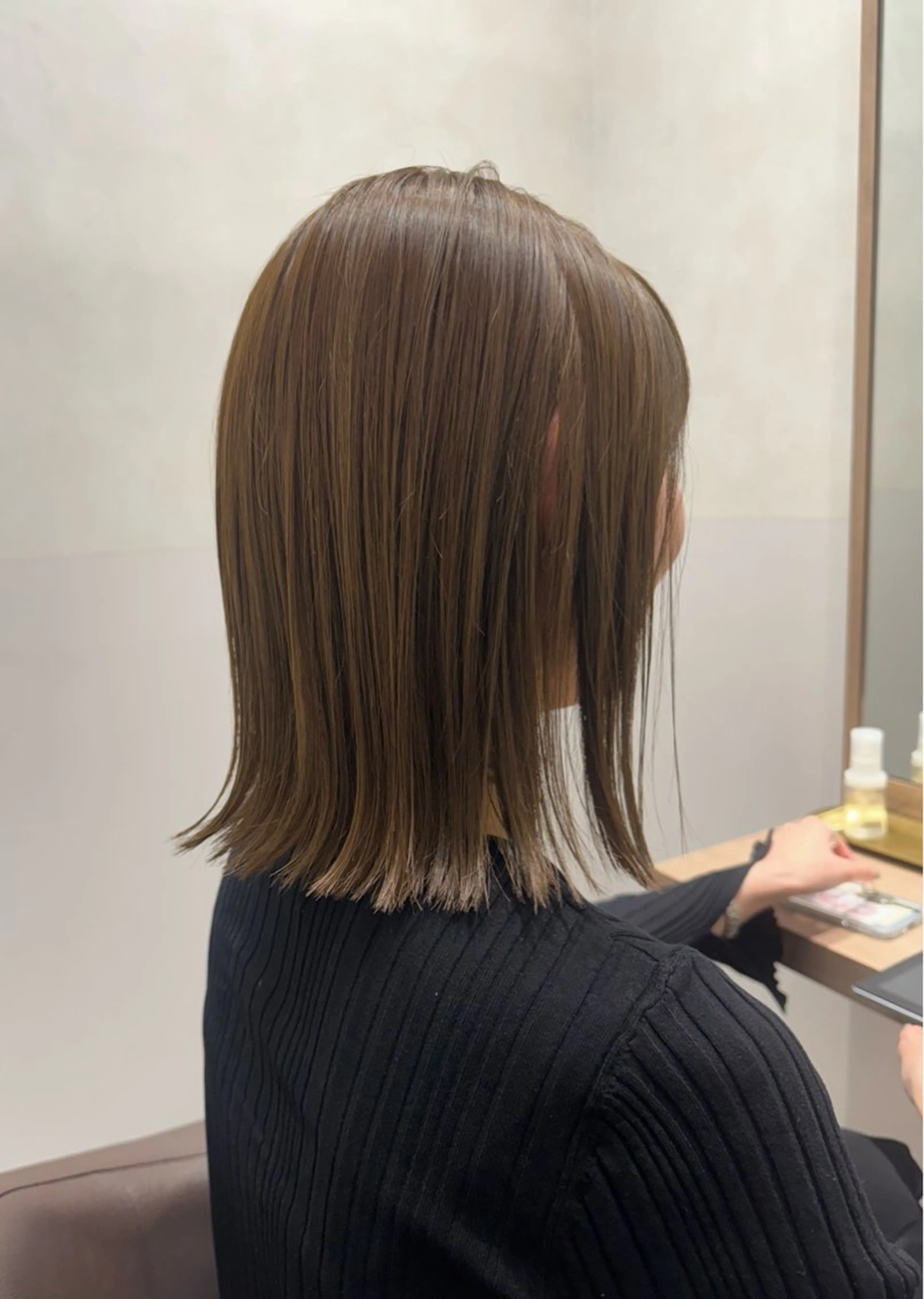 ミディアム ボブ カット ヘアカラー トリートメント 透明感カラー✴︎ SAYAKAのヘアスタイル