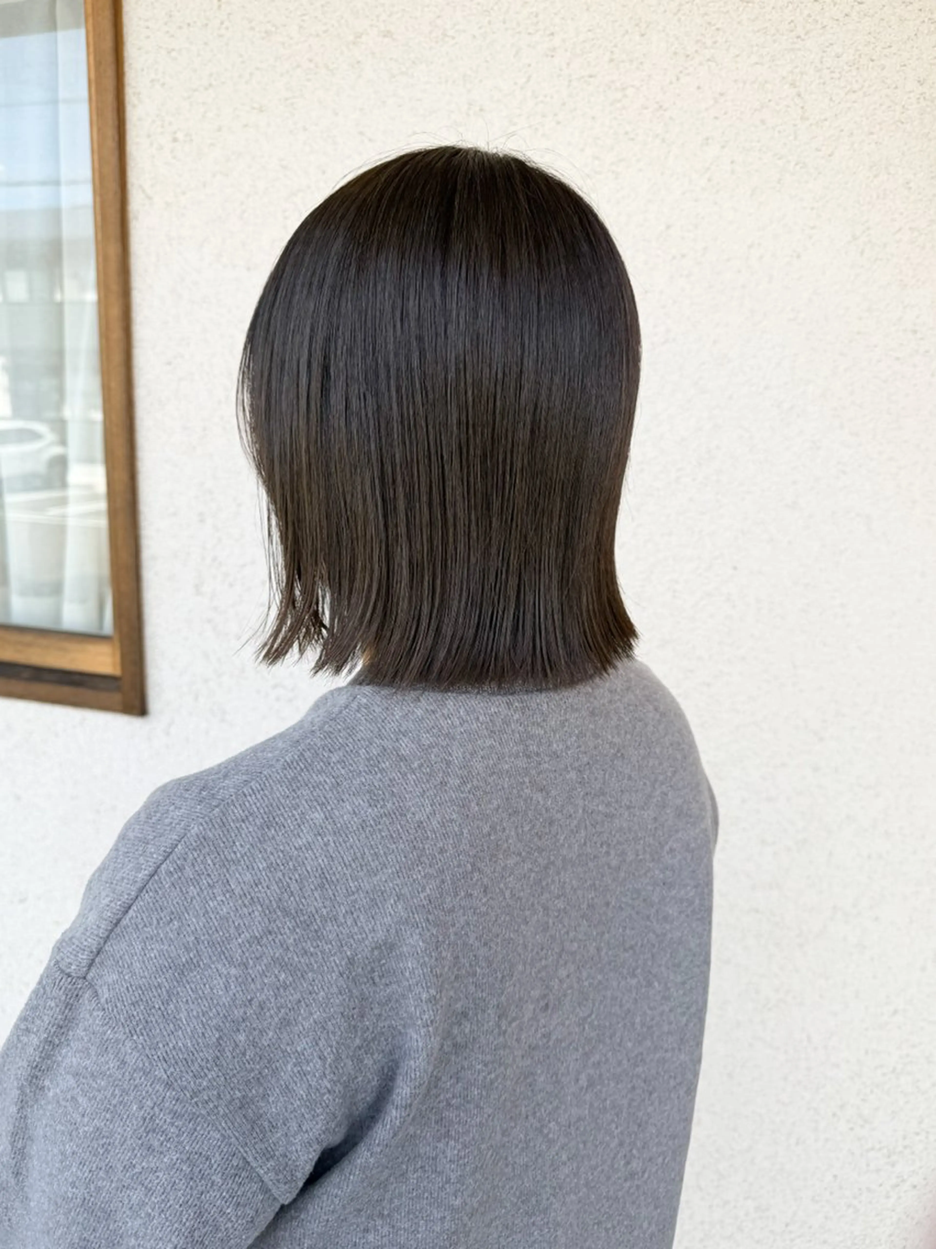 ショート カラー ベージュカラー オリーブベージュ 伸ばしかけ ヘアカラー トリートメント D.c.t eikoのヘアスタイル