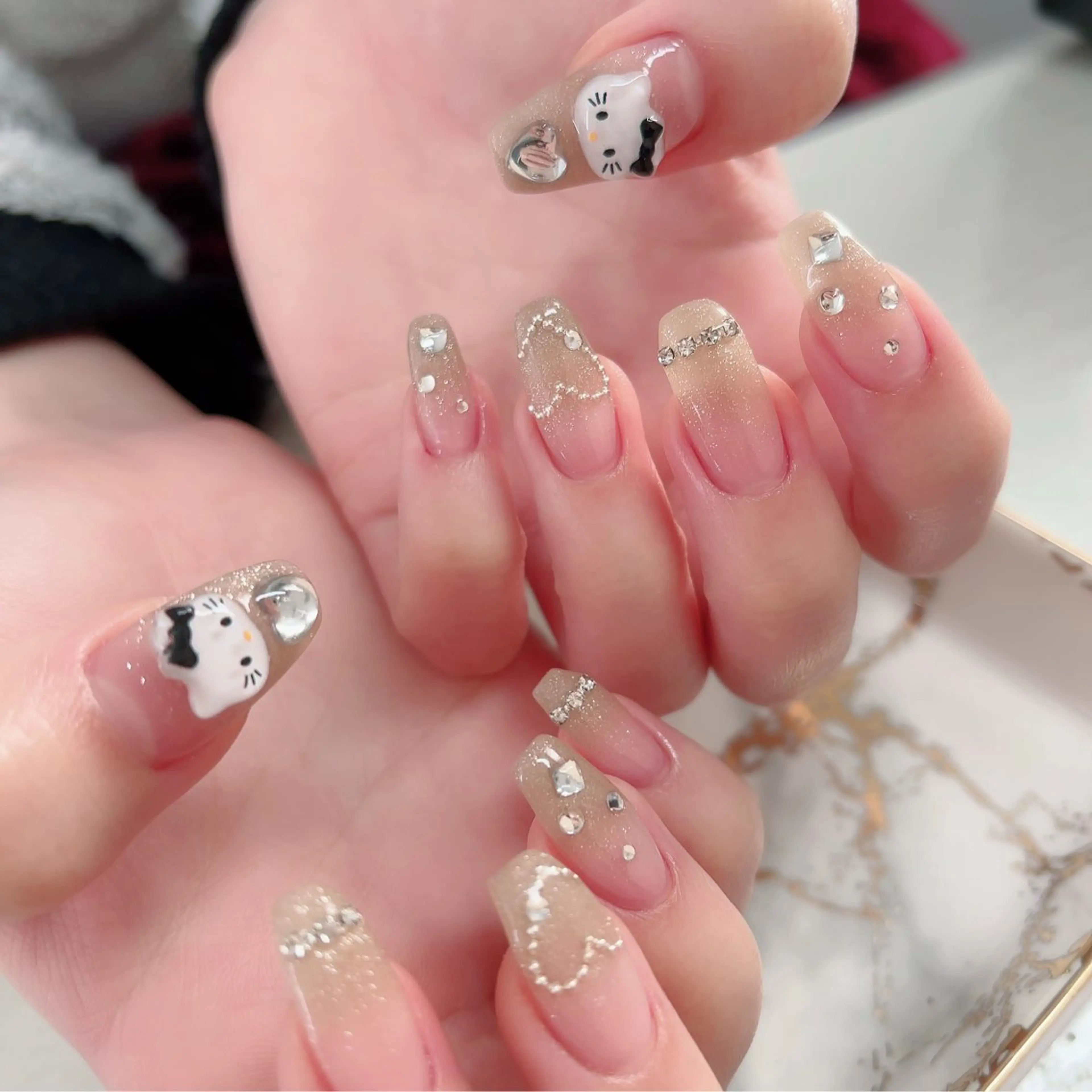 ネイル アートネイル ジェルネイル ストーンネイル Baby Nailのネイルデザイン