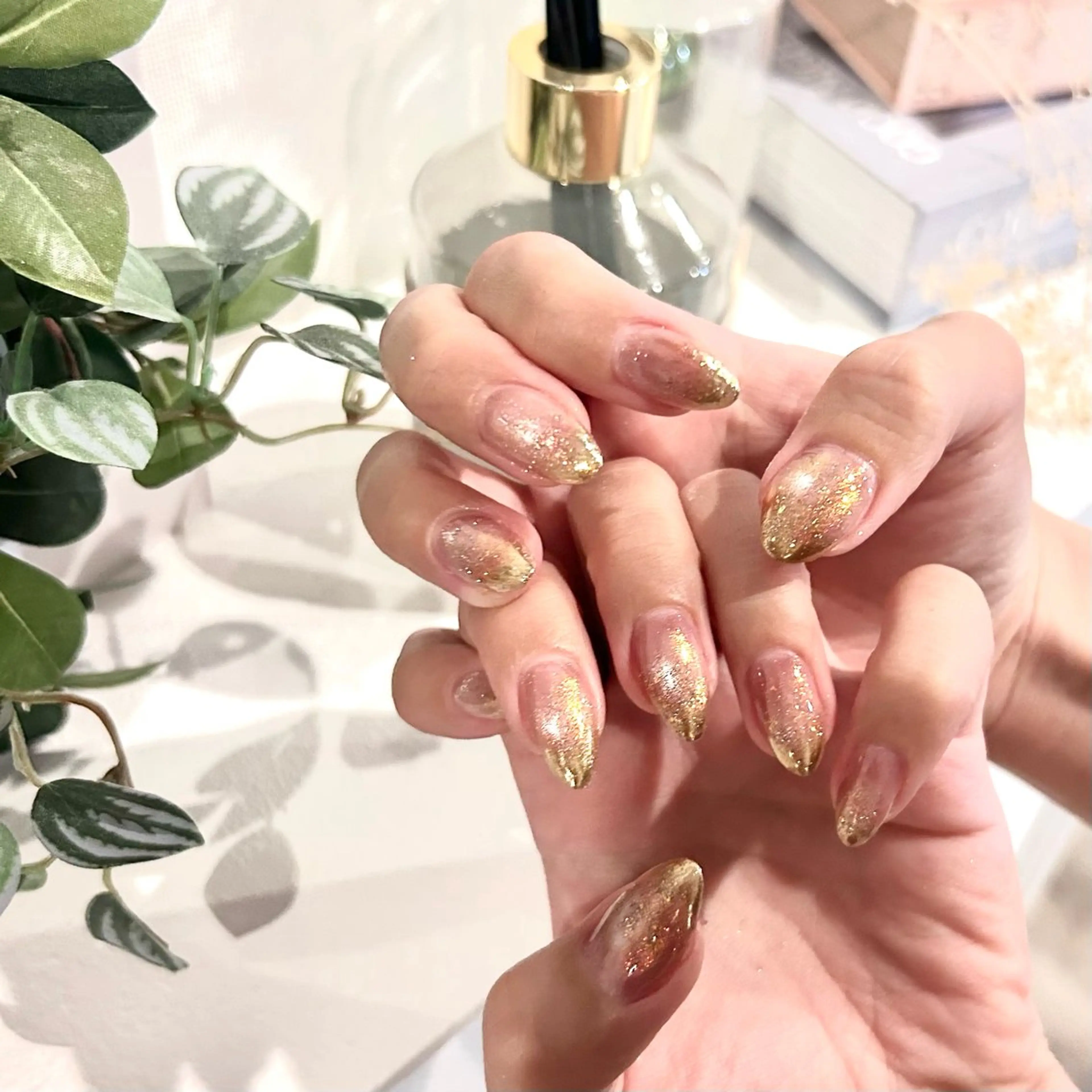 ネイル 氷ネイル・うるうるネイル キラキラネイル yuri .のネイルデザイン