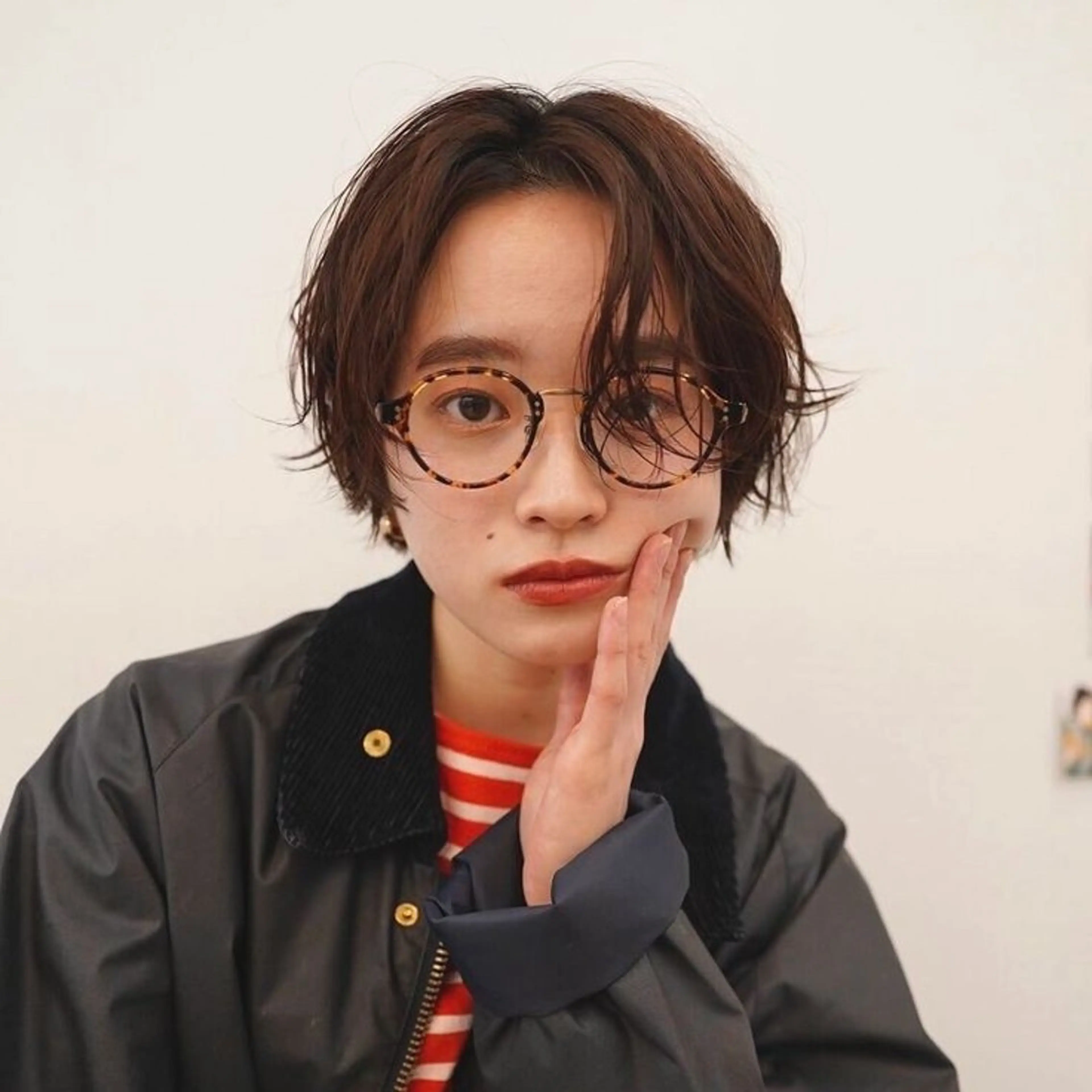 ショート パーマ けんもつ すずかのヘアスタイル
