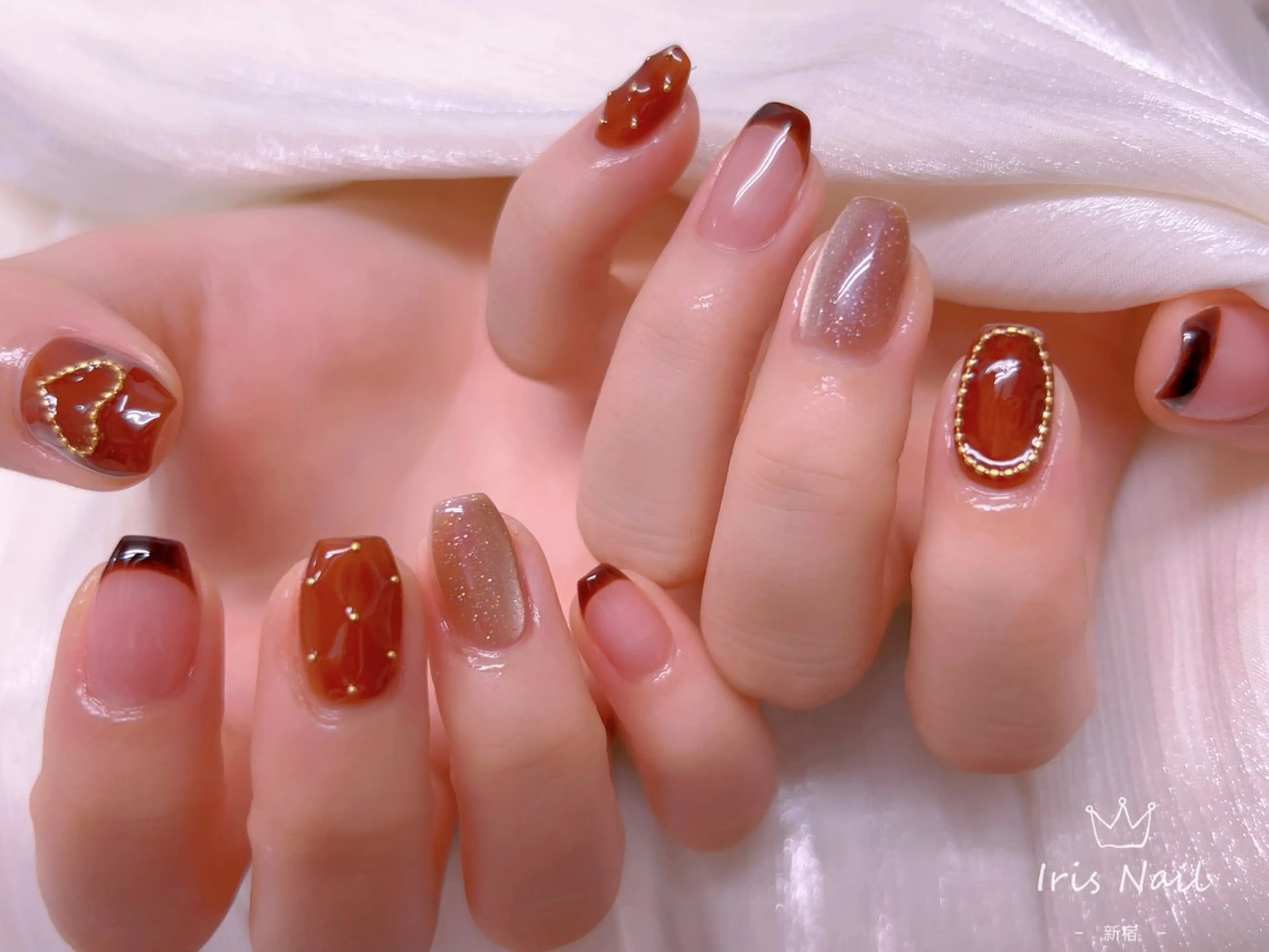 ネイル フレンチネイル ジェルネイル グラデーション 韓国ネイル マグネットネイル ハンドネイル 【長さ出し】 IRIS NAILのネイルデザイン