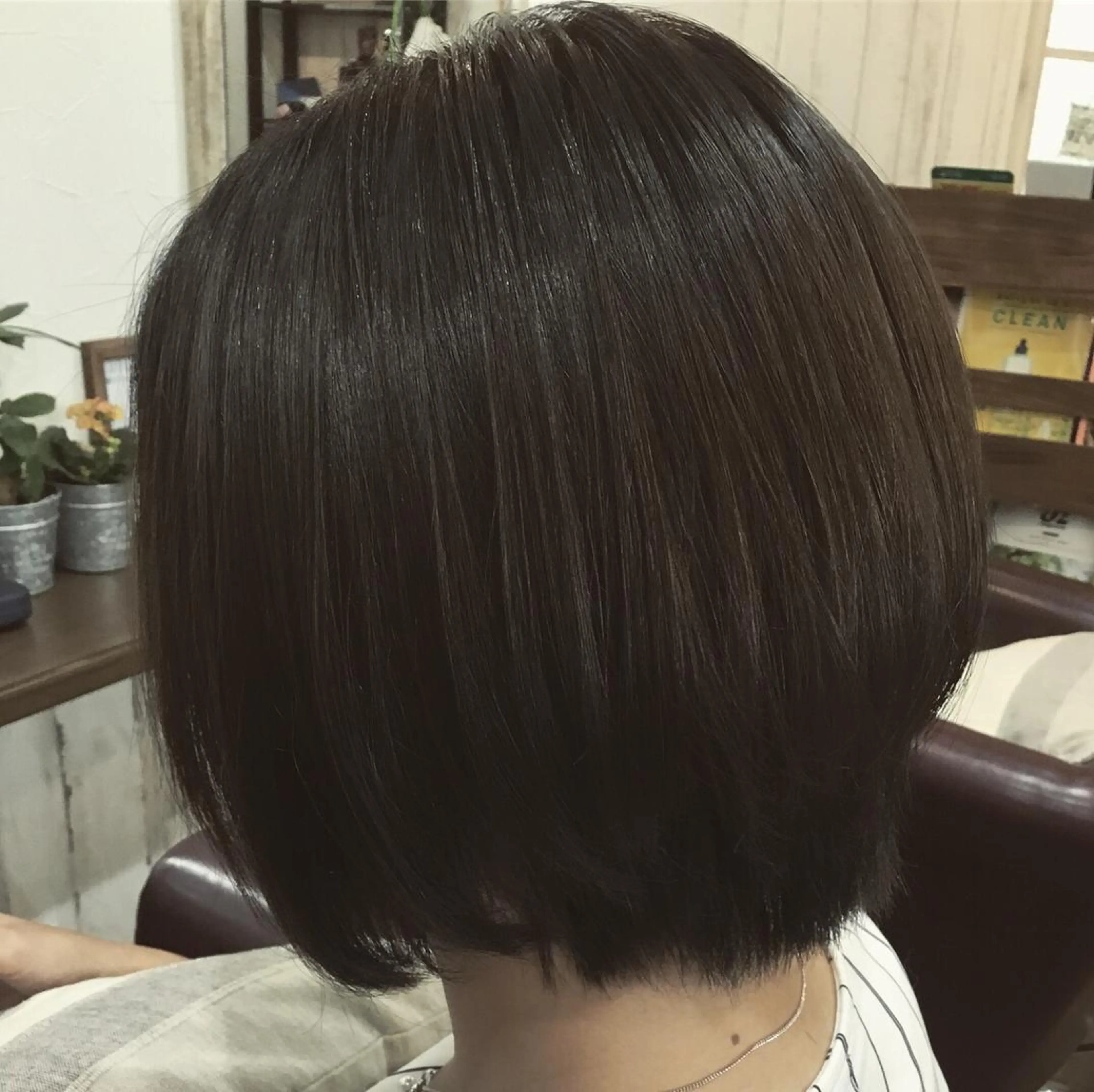 ショート カラー パーマ embrace エンブレイスのヘアスタイル