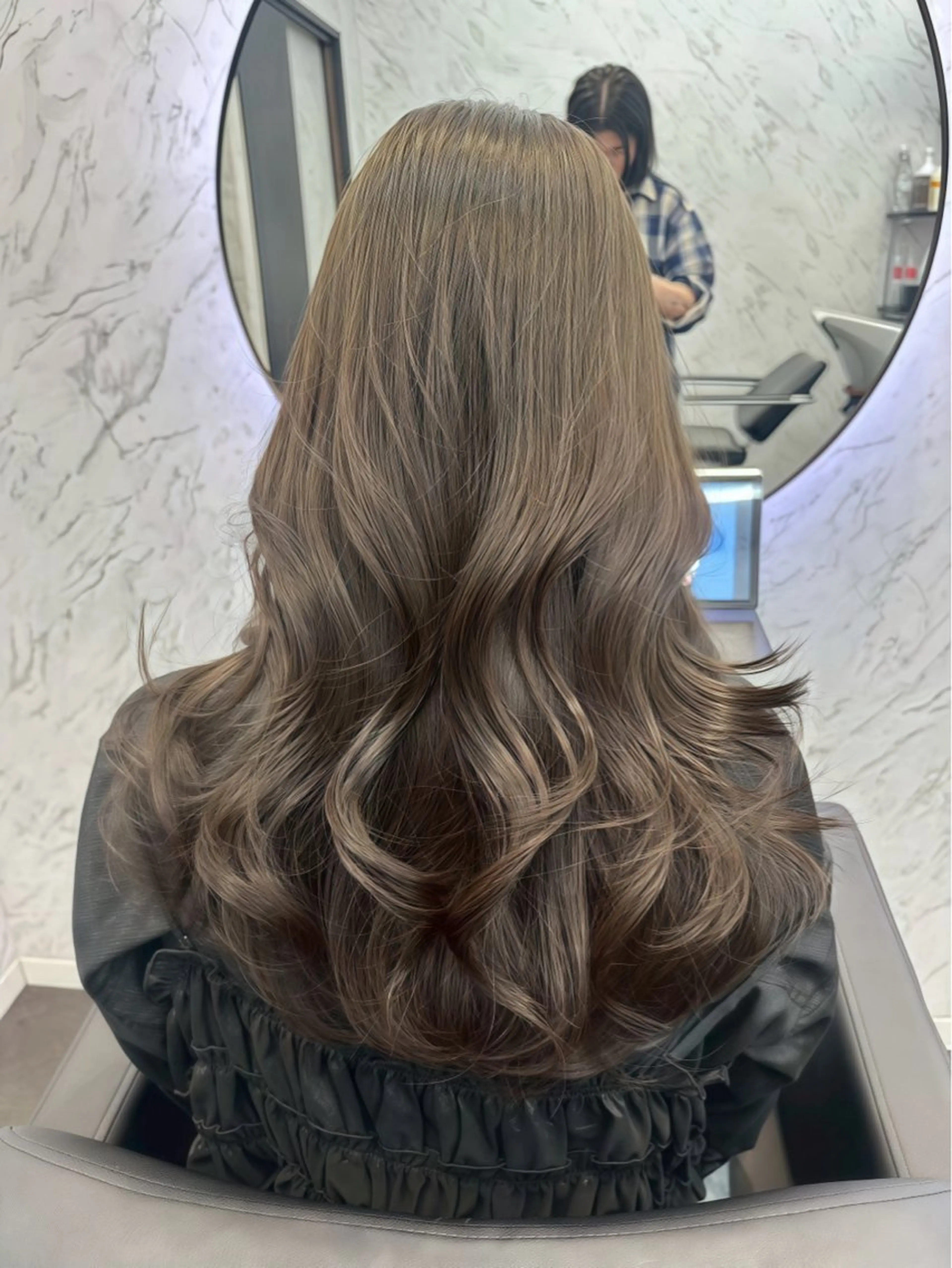 ロング カラー カット ヘアカラー トリートメント 遠藤沙也加 /レイヤーカットのヘアスタイル