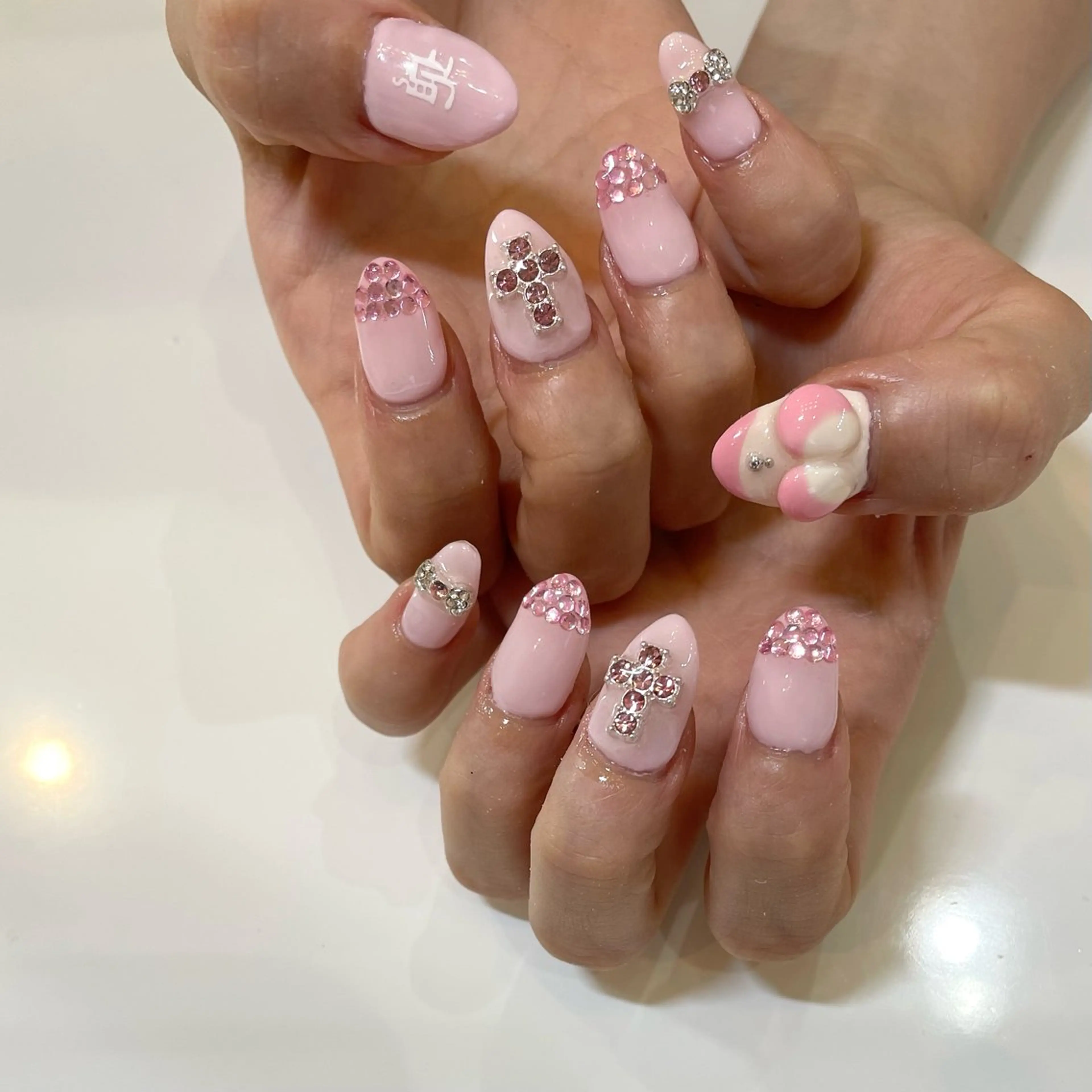ネイル Nail Salon Gummi.のネイルデザイン
