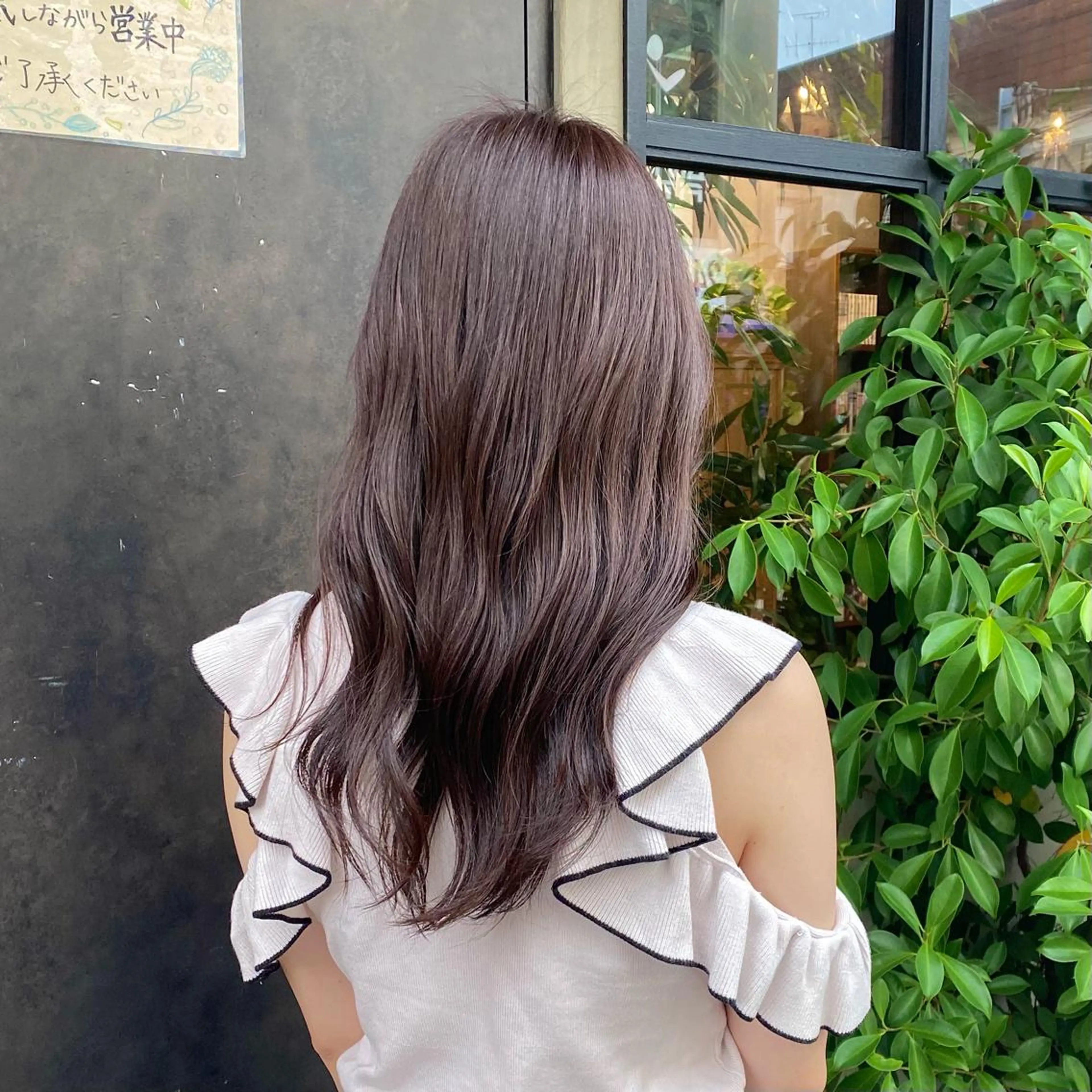 ロング アッシュ カット ヘアカラー トリートメント 比嘉 陽のヘアスタイル