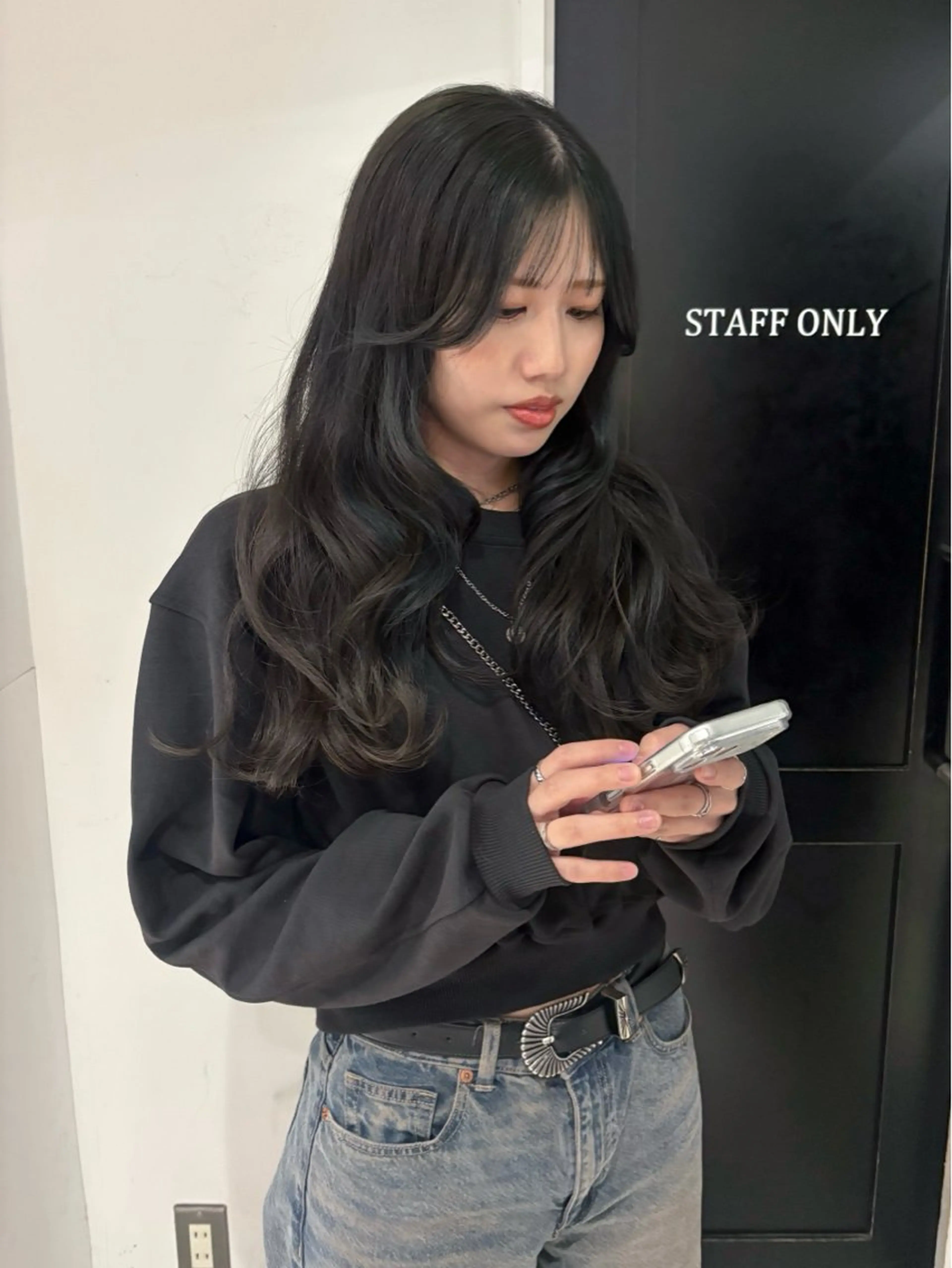 ロング カラー カット ヘアカラー トリートメント 似合わせ｜レイヤー 🪩yurikaのヘアスタイル