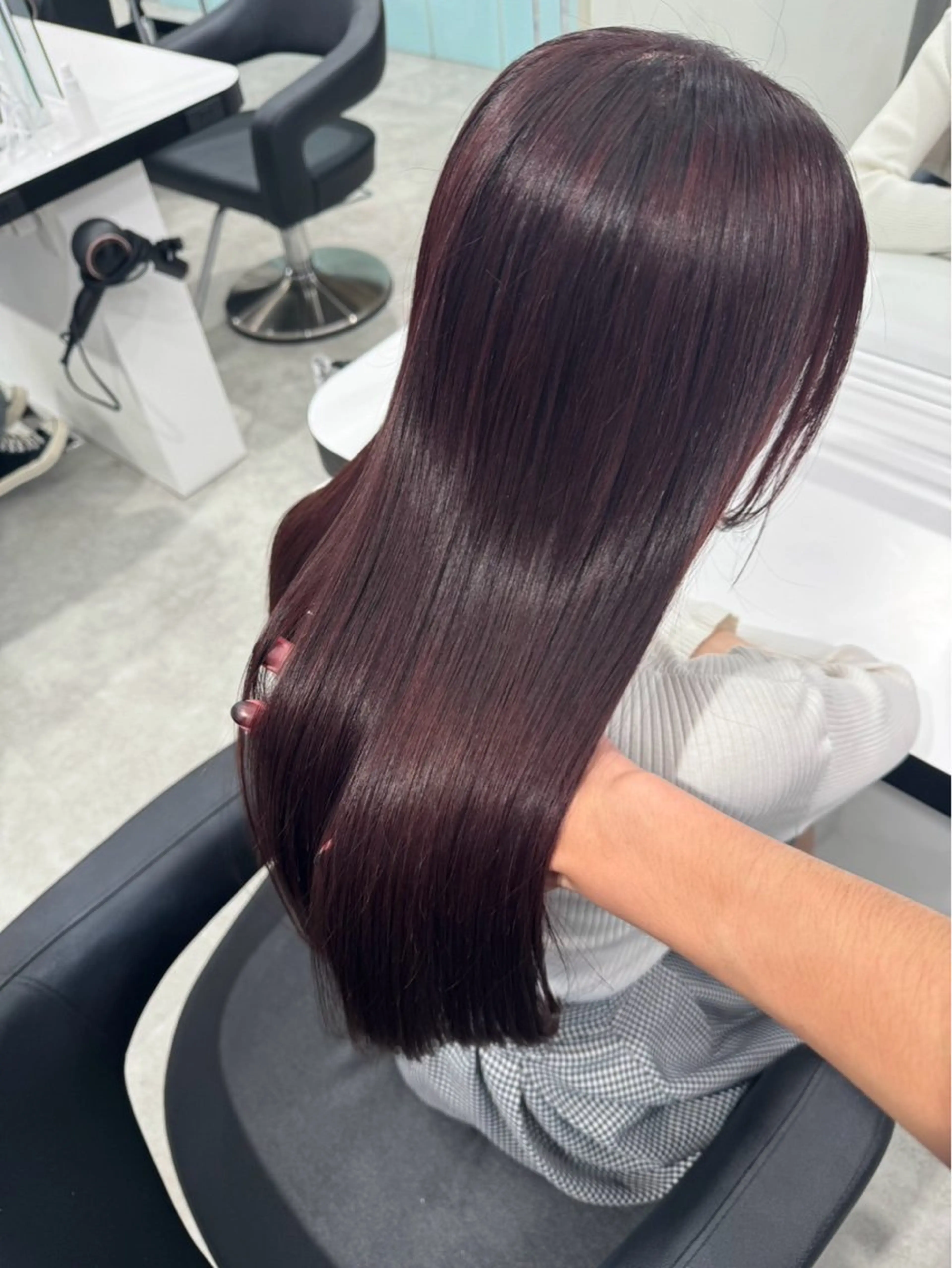 ロング カラー 履歴修正屋さん／ ブロンド／ホワイトのヘアスタイル