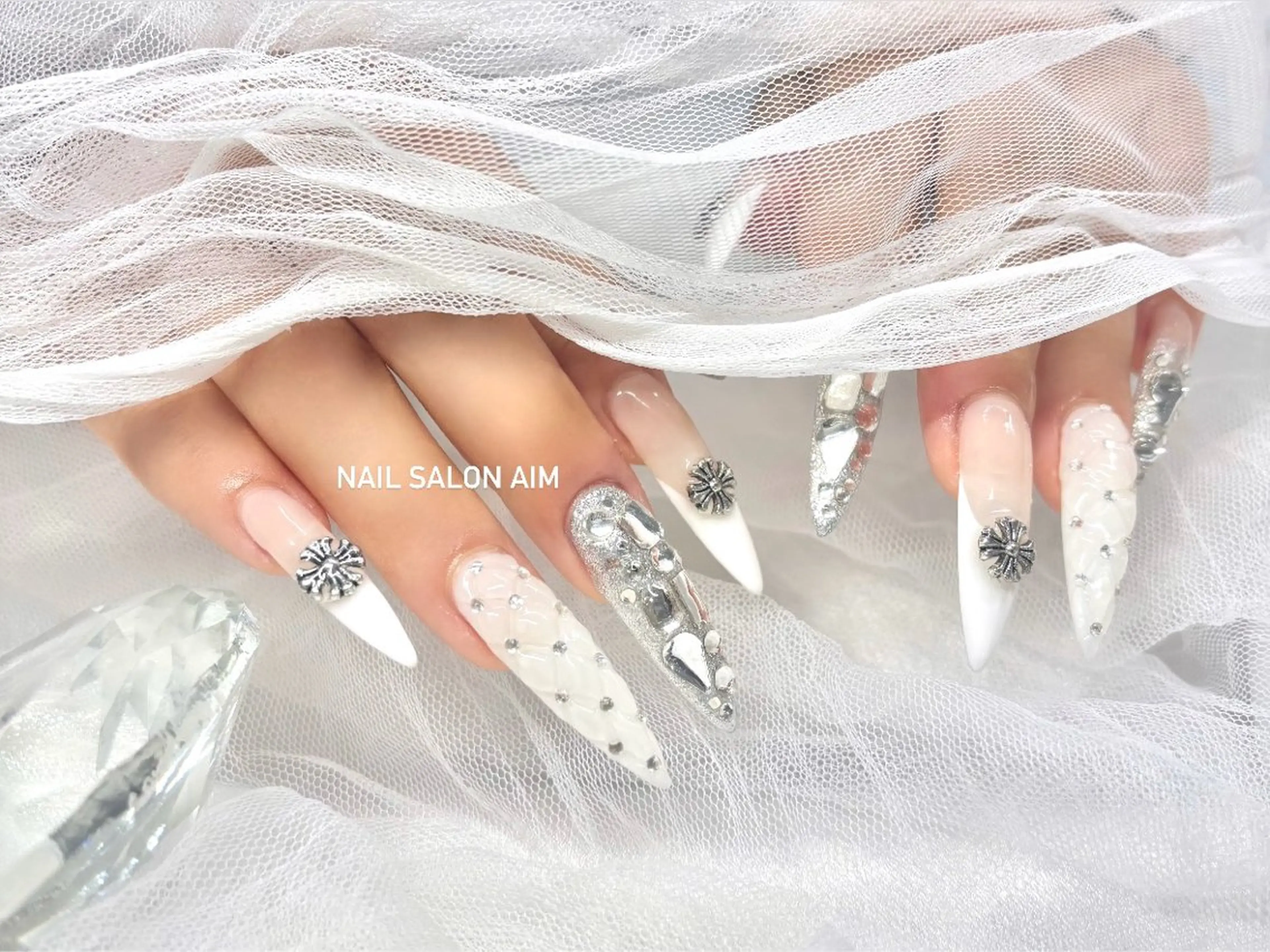 ネイル ハンドネイル ネイルサロンAim 河原町［ヘアセット　ヘアエクステ　着付　専門店］所属・AIM 百夏のネイルデザイン