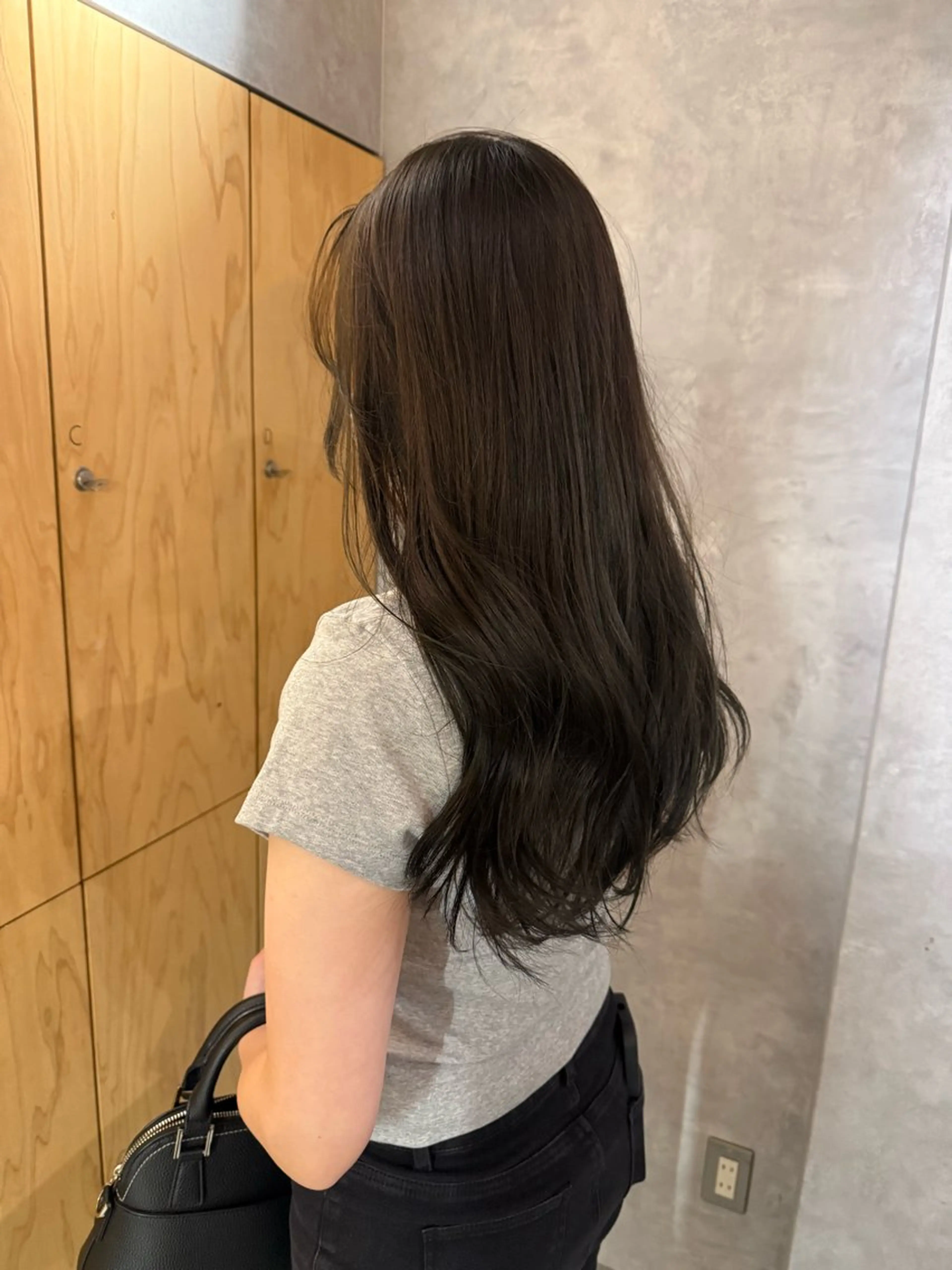 ロング ヘアカラー 小平 寧々のヘアスタイル