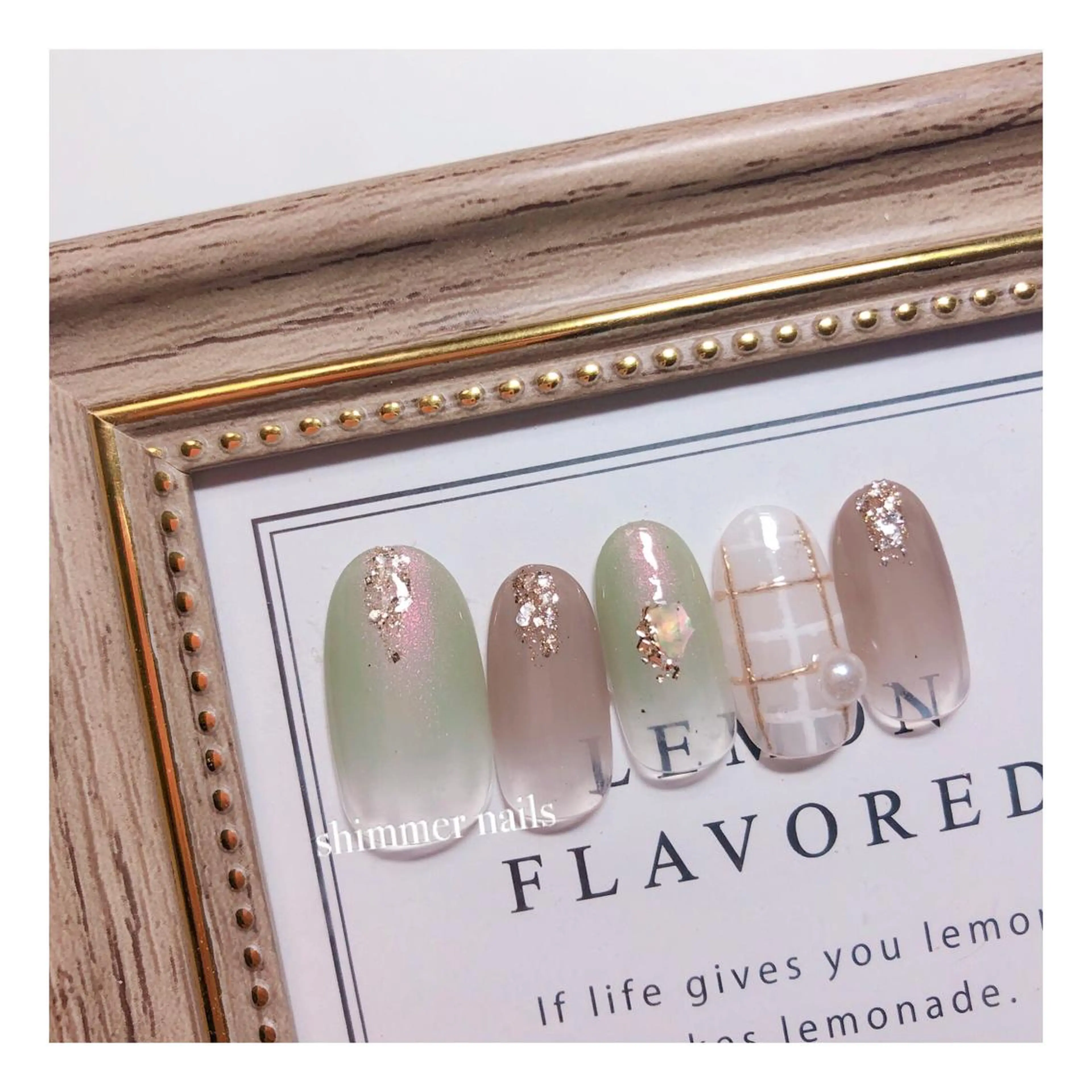 ネイル グリーン shimmer nailsのネイルデザイン