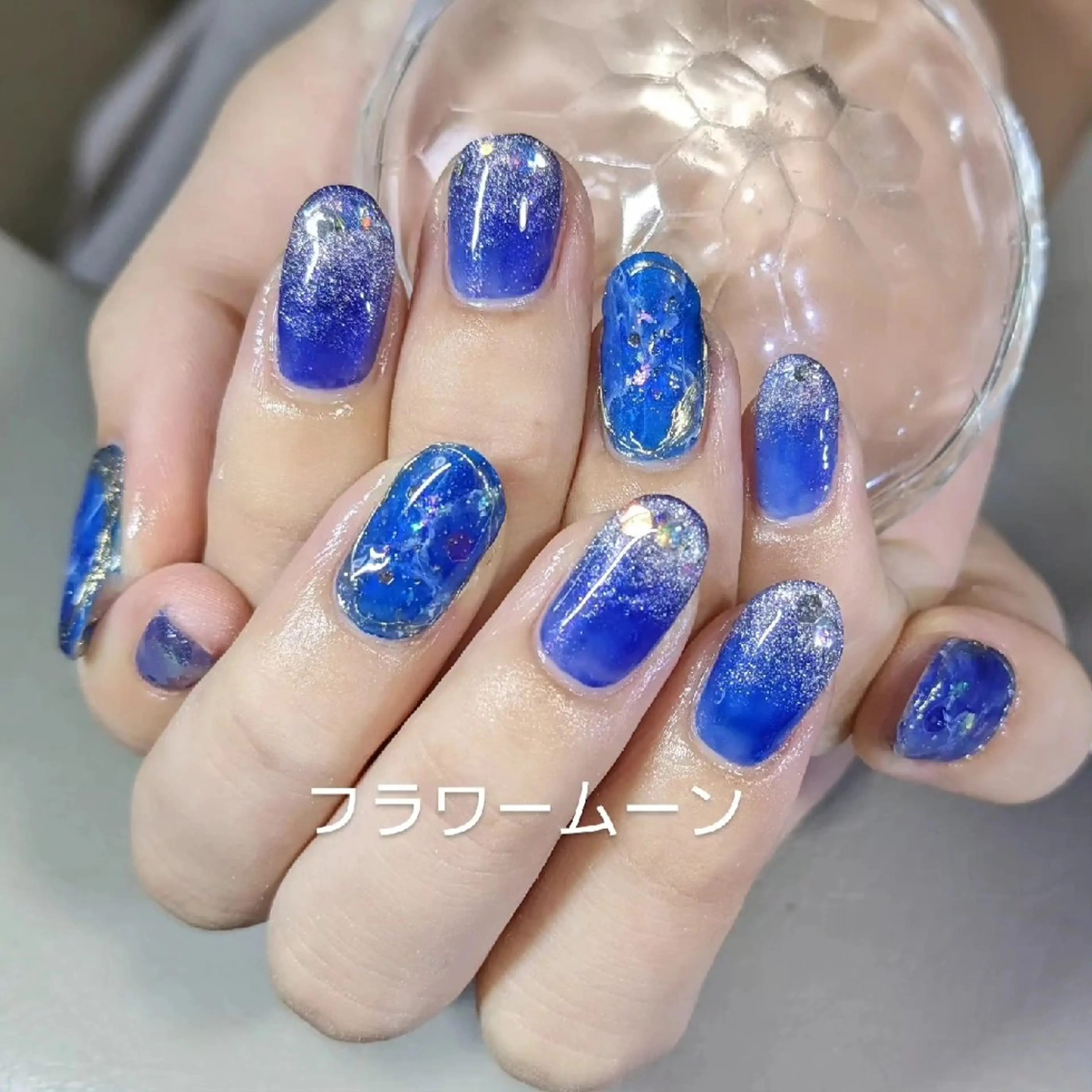 ネイル マグネットネイル フラワー ムーンのネイルデザイン