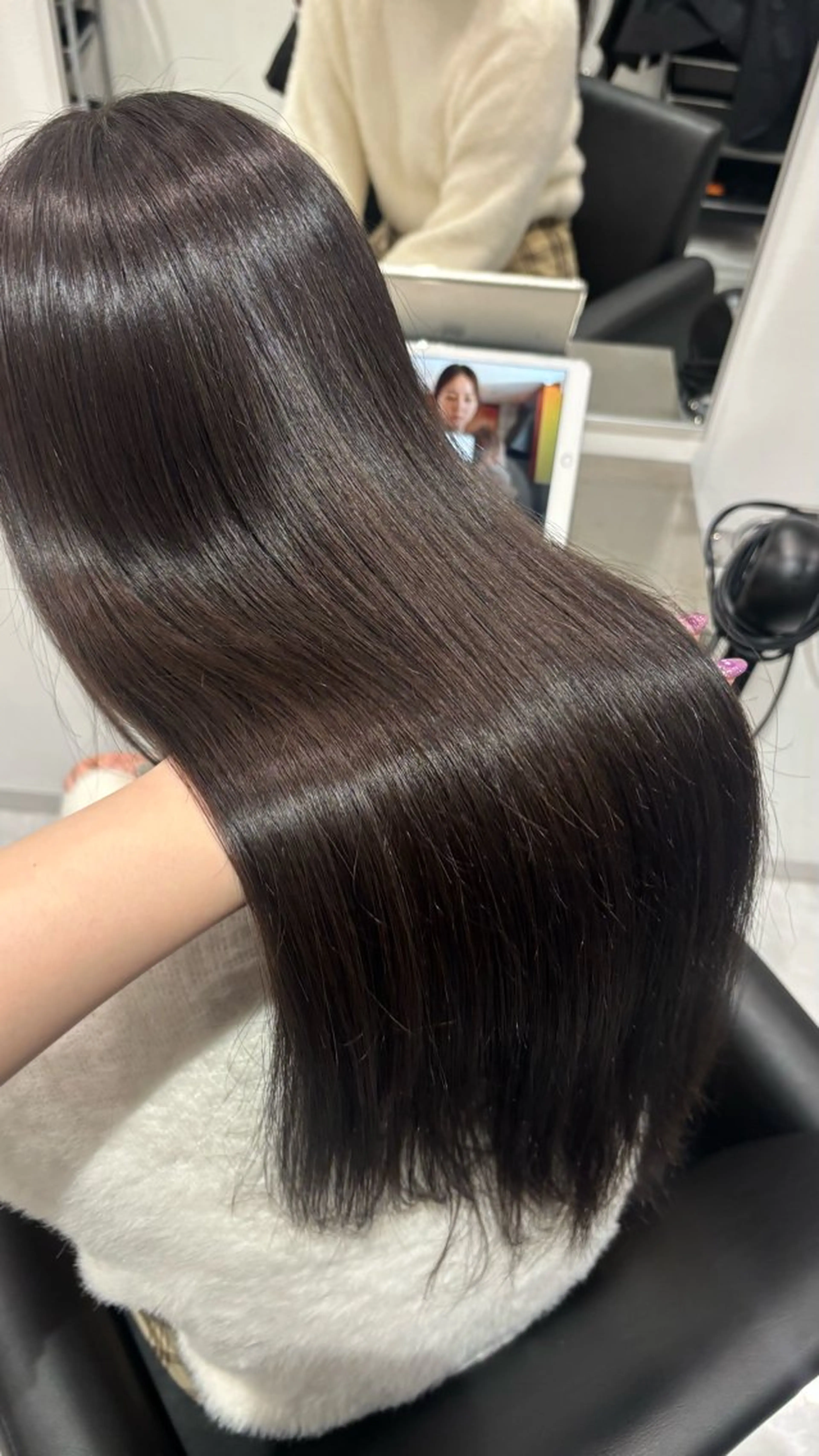 ロング カラー ベージュカラー ブリーチ ブラウンカラー ケアブリーチ カシス ヘアカラー トリートメント レイヤーモデル 募集中🕊️正源のヘアスタイル