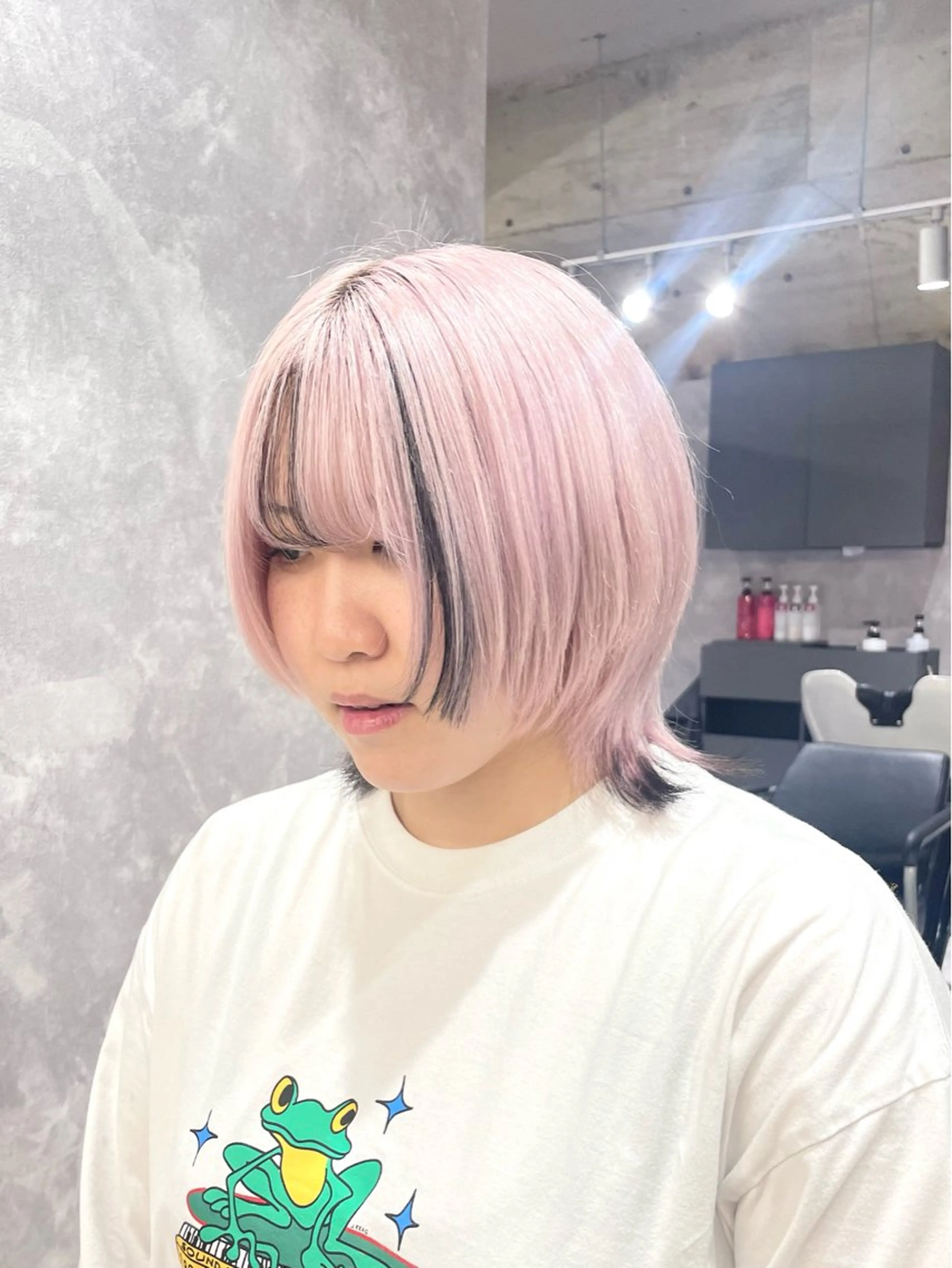 ショート カラー ヘアカラー トリートメント 市川 澪のヘアスタイル