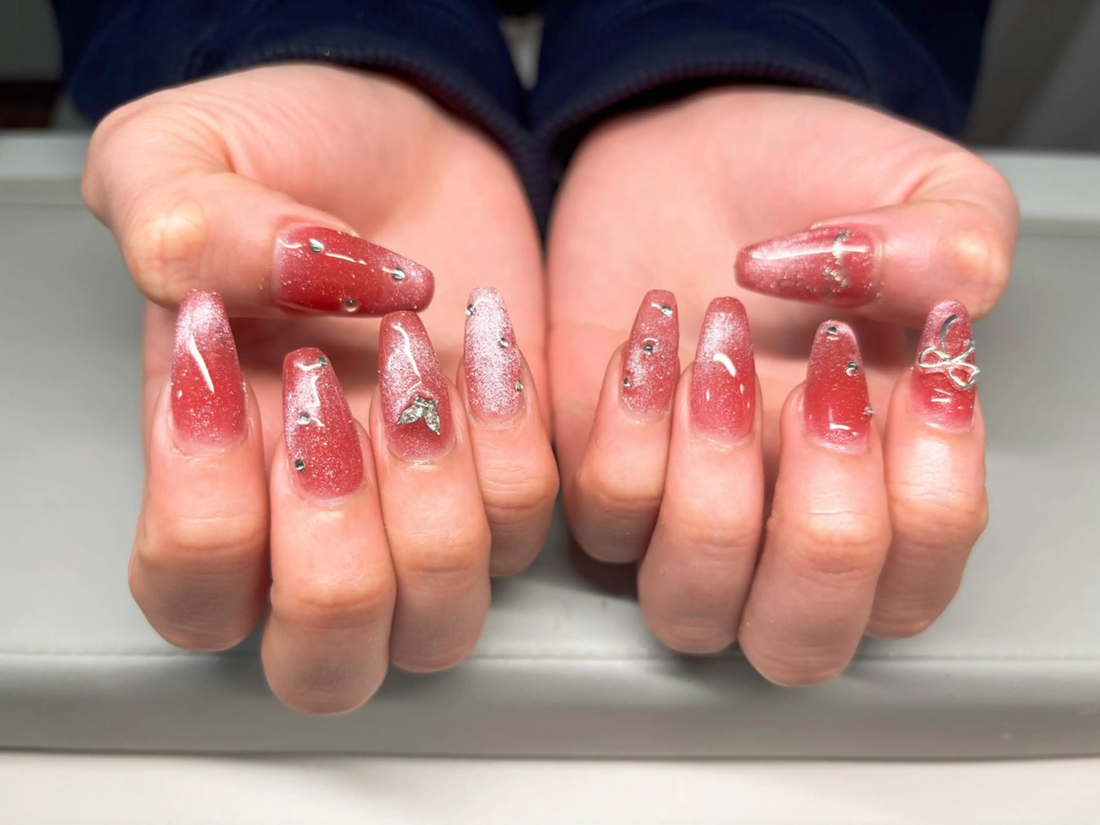 ネイル BiEi ネイルサロン長さ出しのネイルデザイン