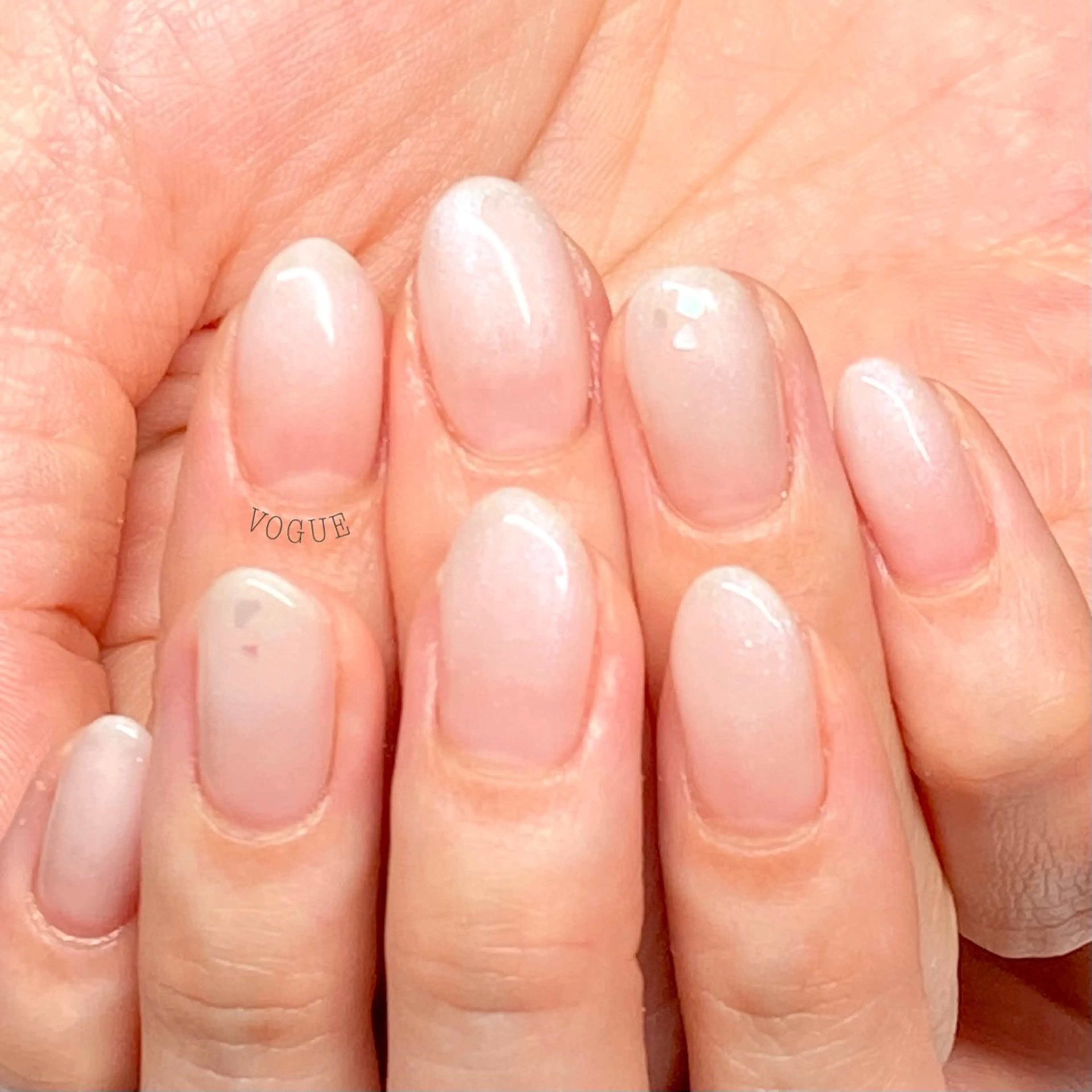 ネイル ハンドネイル VOGUE ×SWANのネイルデザイン