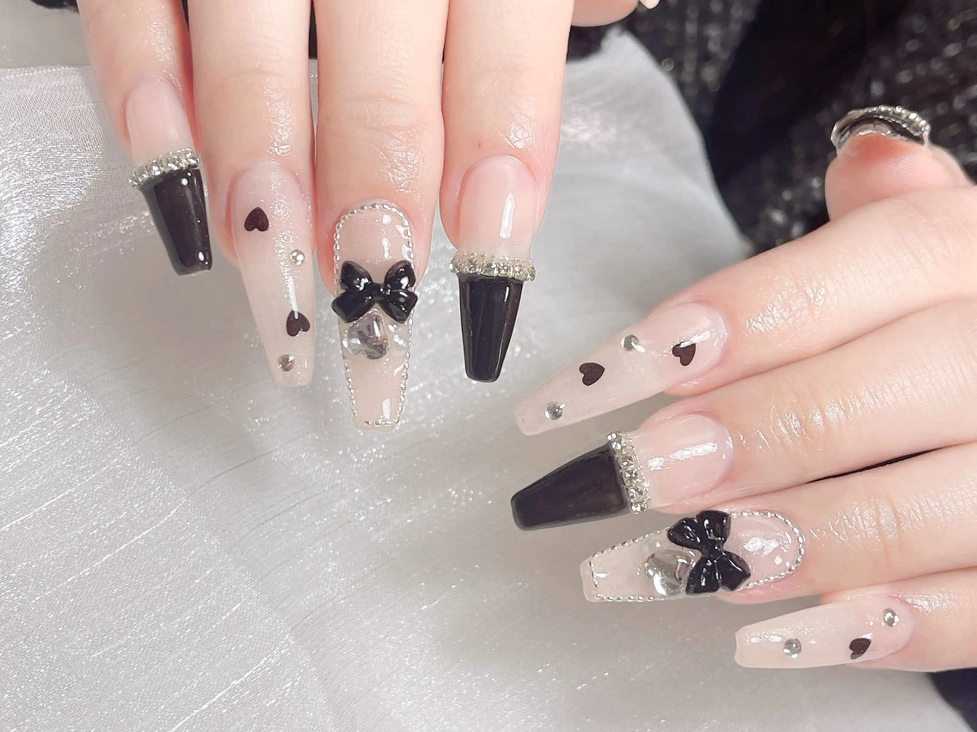 ネイル ハンドネイル 🎀ネイルサロン エクラYUI🎀のネイルデザイン