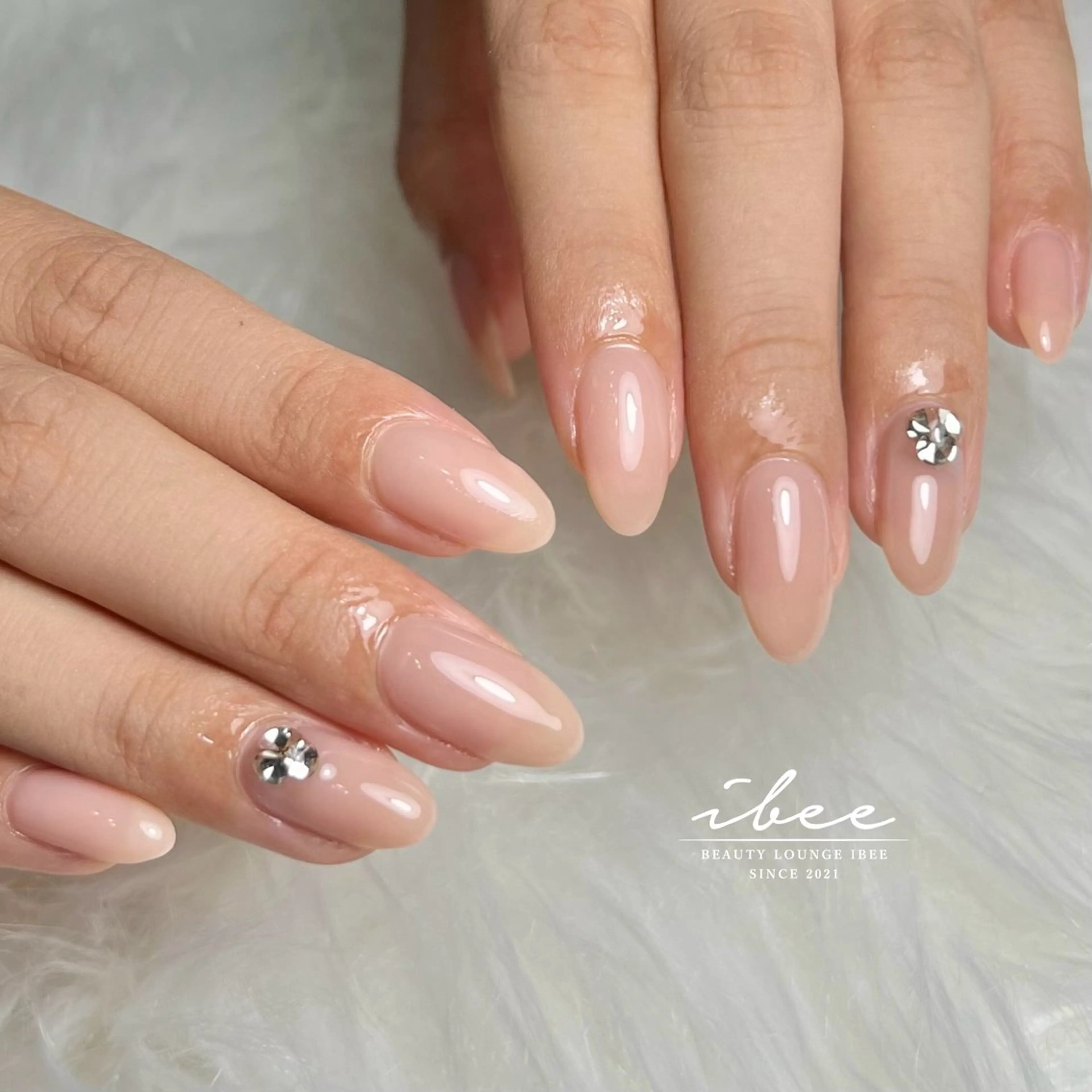 ネイル ハンドネイル ibee nail 🤍yumiのネイルデザイン