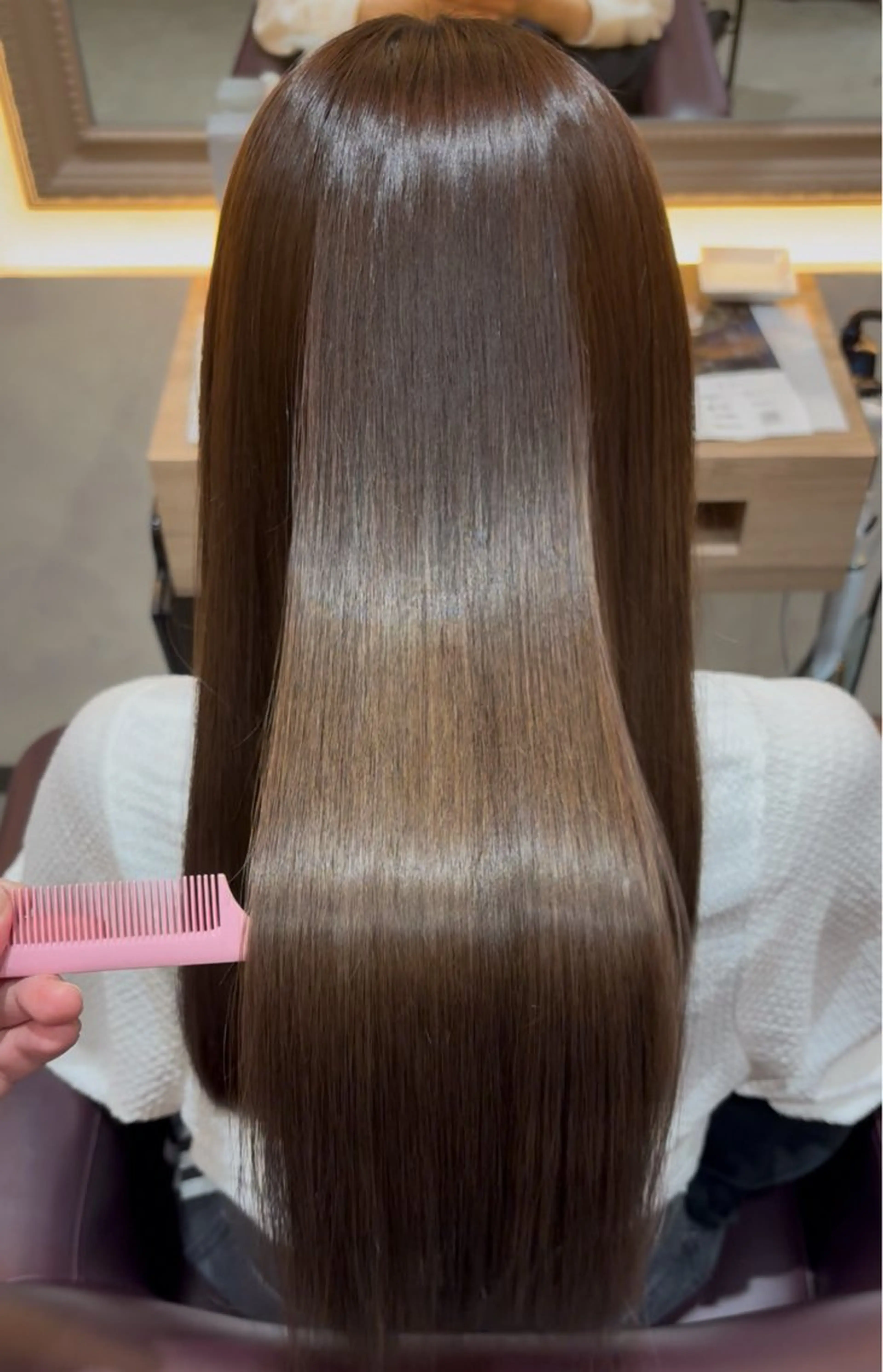 ロング ヘアカラー 堤 陽菜のヘアスタイル