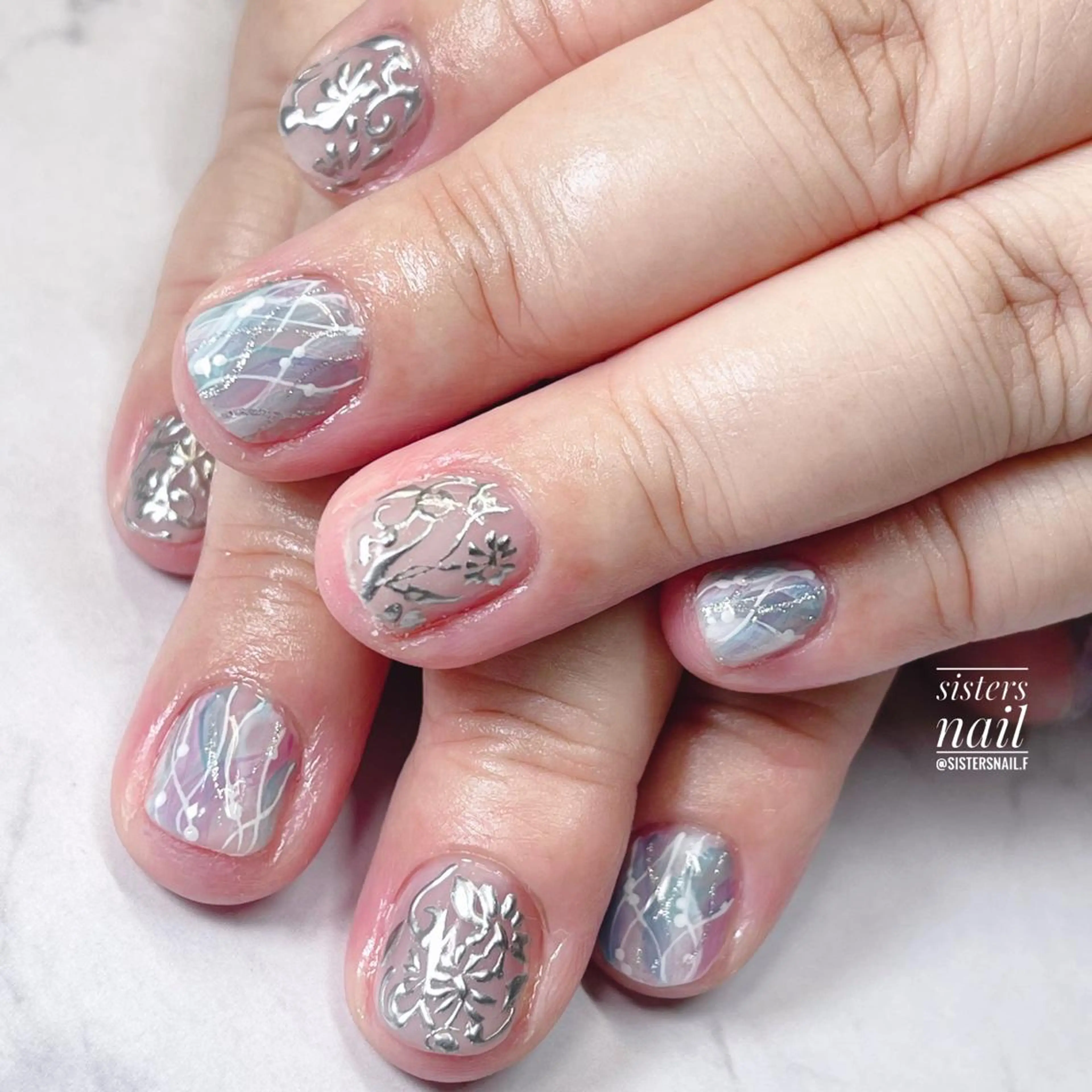 ネイル アートネイル キラキラネイル ニュアンスネイル 夏ネイル sisters nail.fのネイルデザイン