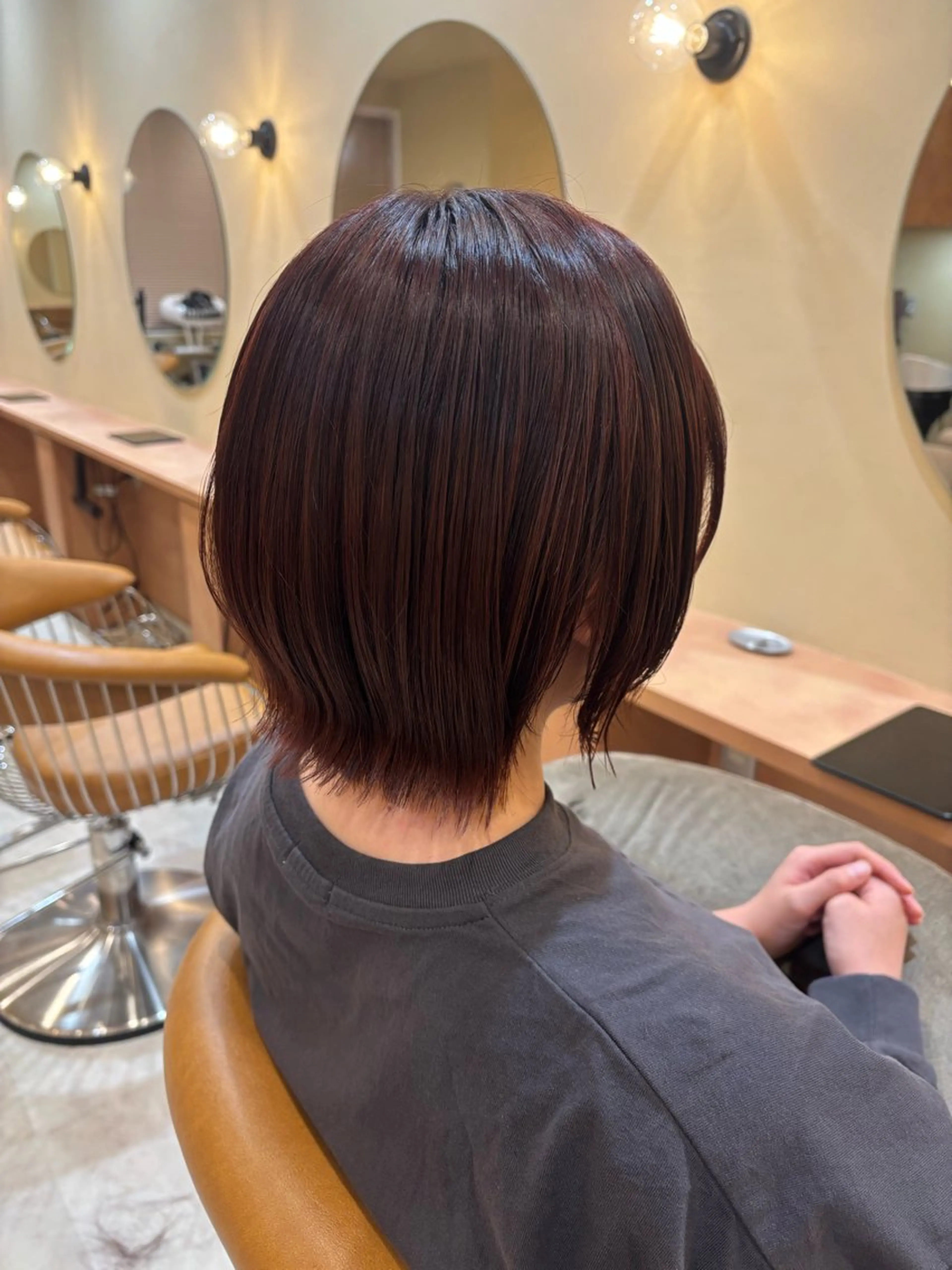 ショート カラー ヘアカラー 金木 凜花のヘアスタイル