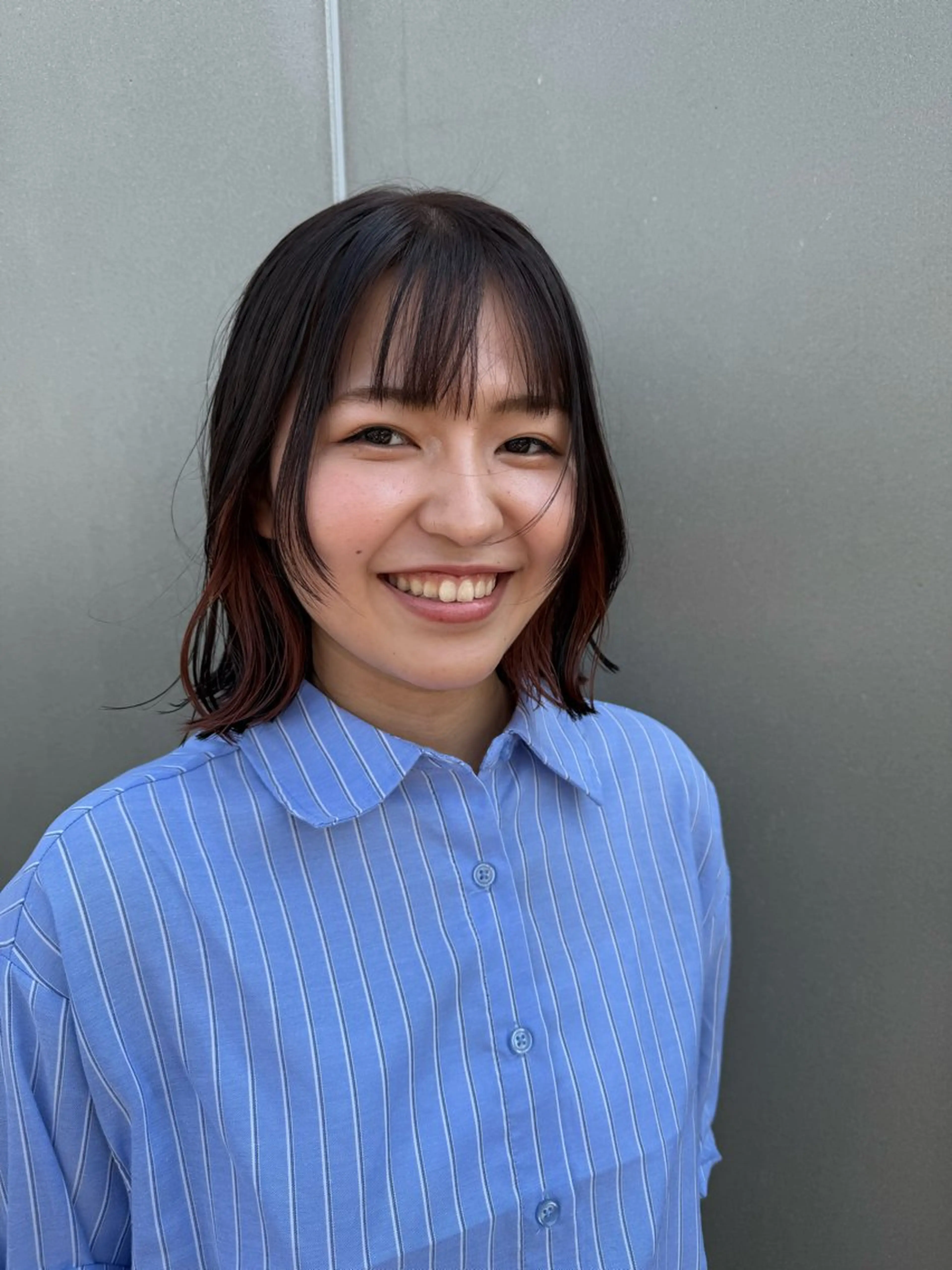 ミディアム カラー イヤリングカラー オレンジ 🍇おぐら めぐみ🍇のヘアスタイル