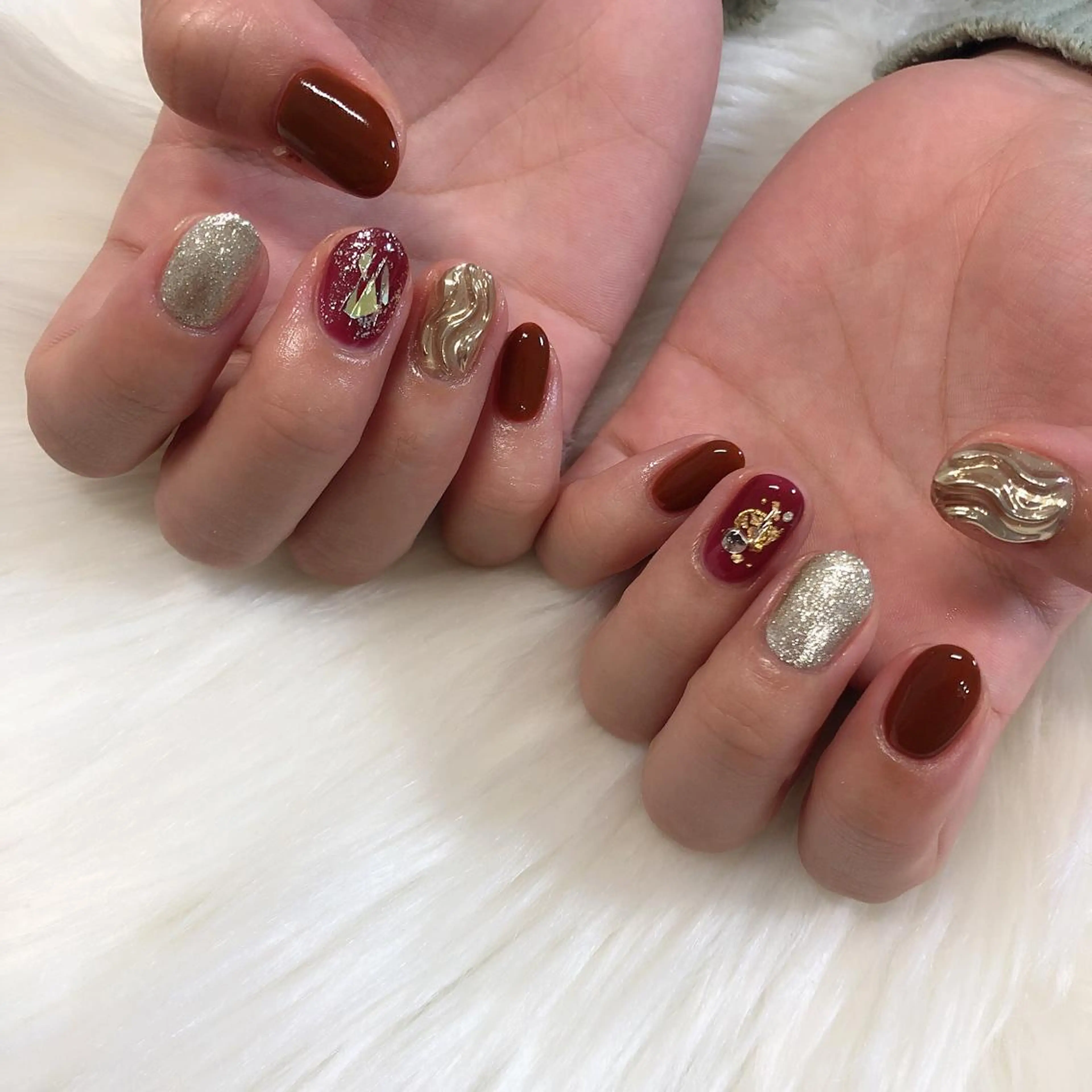 ネイル ハンドネイル 西岡 杏のネイルデザイン