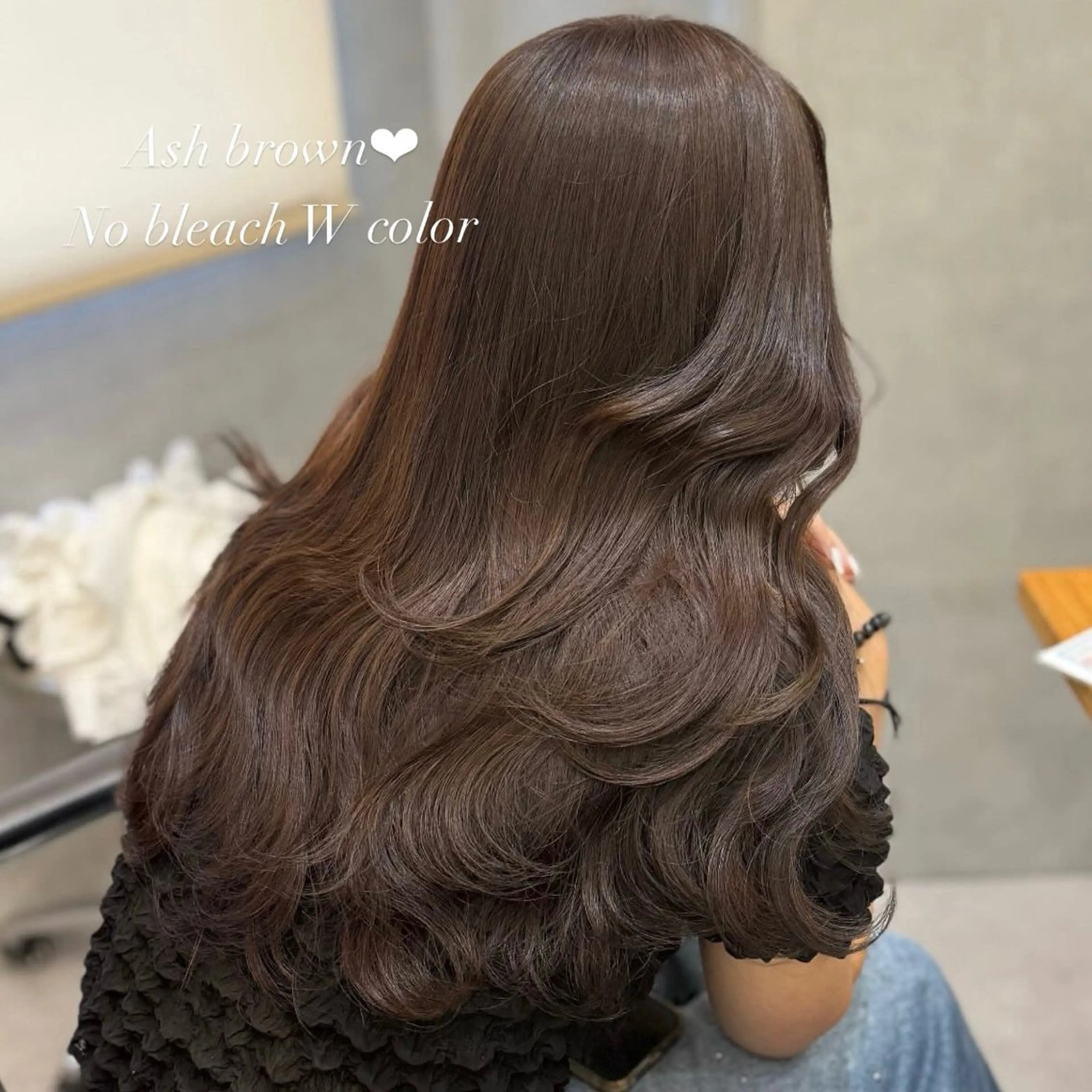 ロング Mirai/ 艶カラー/暖色カラーのヘアスタイル