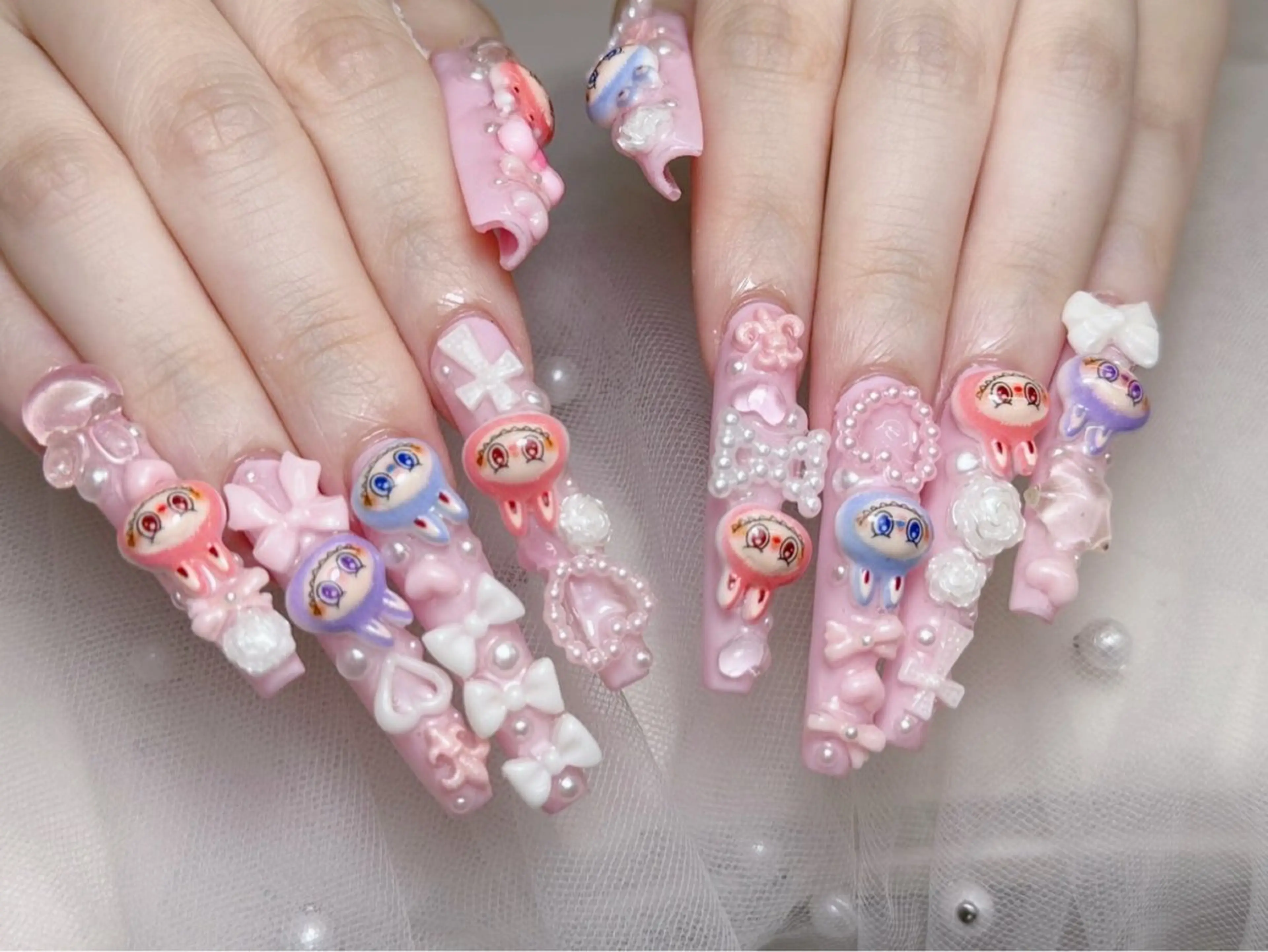 ネイル ロングネイル スーパーロングネイル ハンドネイル lucky nail 歌舞伎町のネイルデザイン