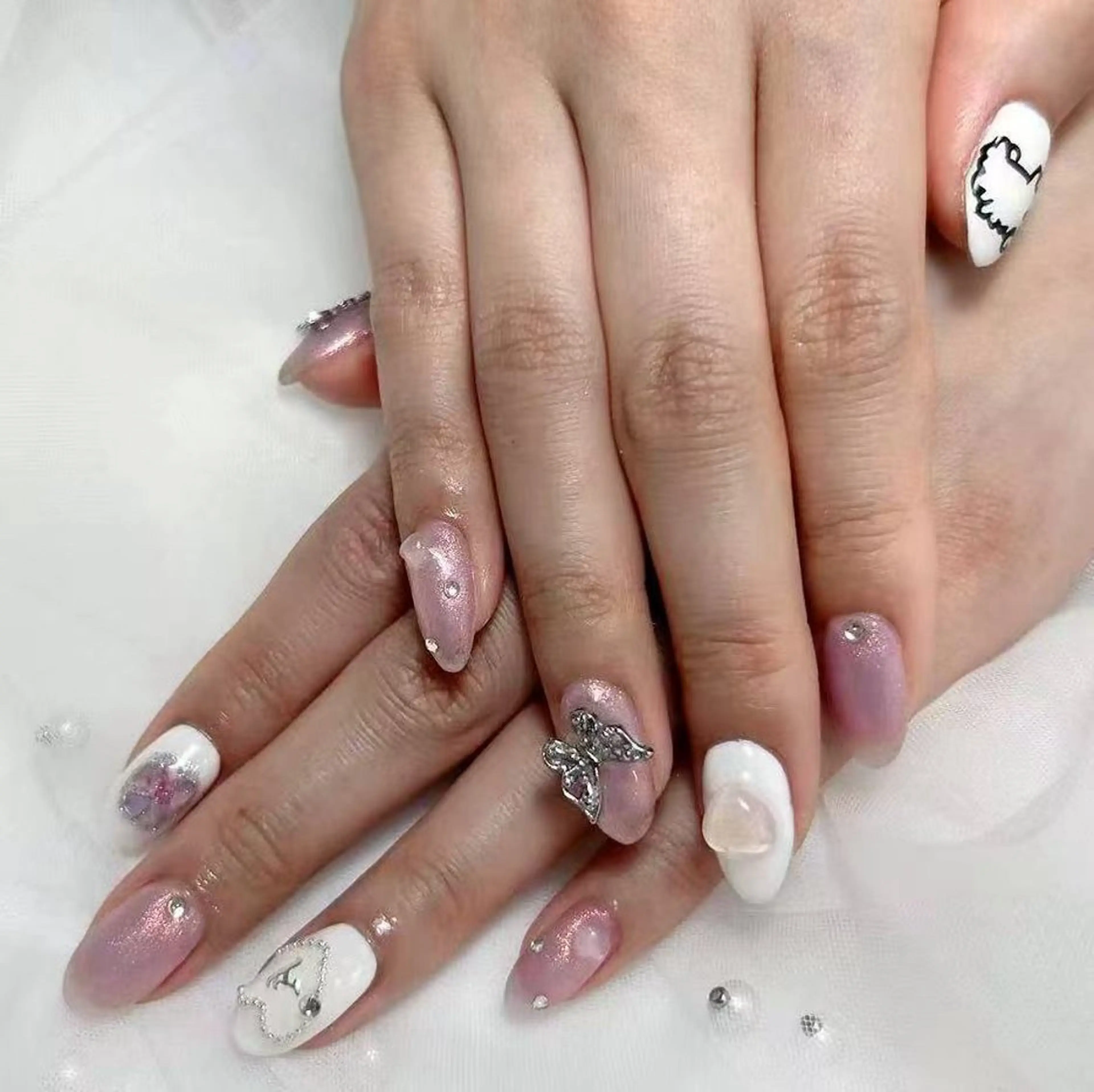 ネイル 🌈 Laule'aのネイルデザイン