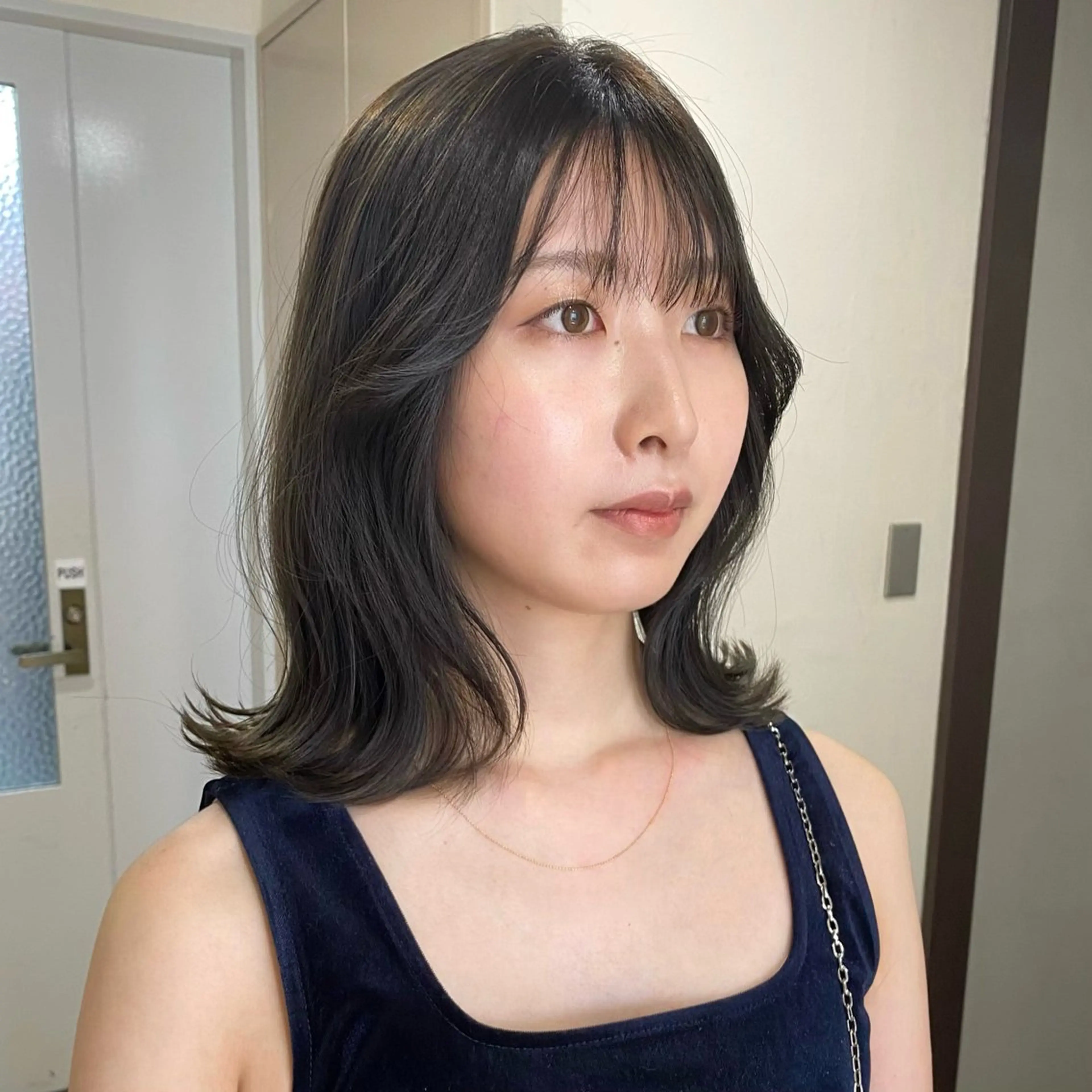 ミディアム カラー ヘアカラー くすみカラー / 肌馴染み/ 花房佑夏のヘアスタイル