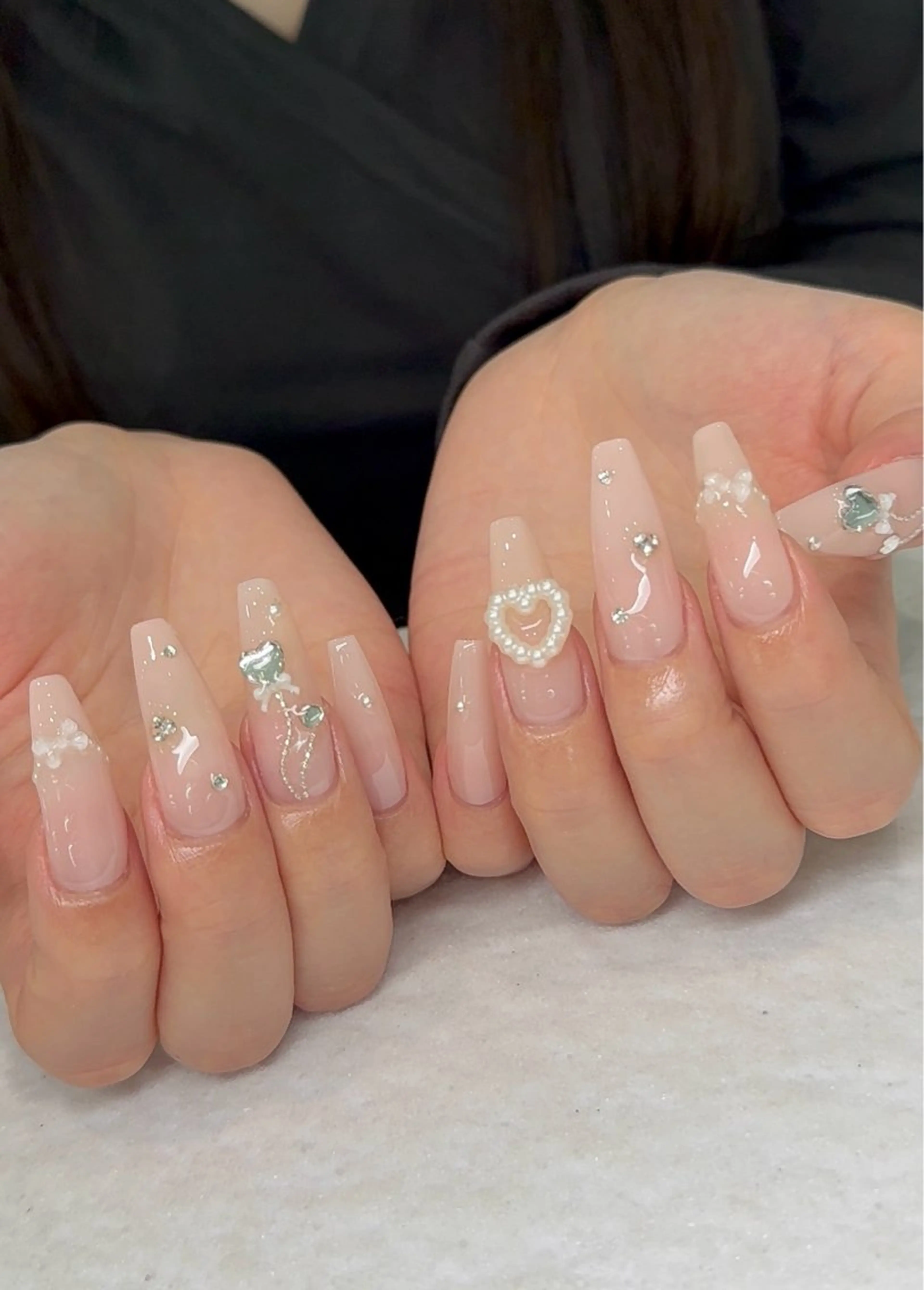 ネイル アートネイル オーロラネイル ブルー チークネイル フットネイル NAILS168 新大久保店のネイルデザイン