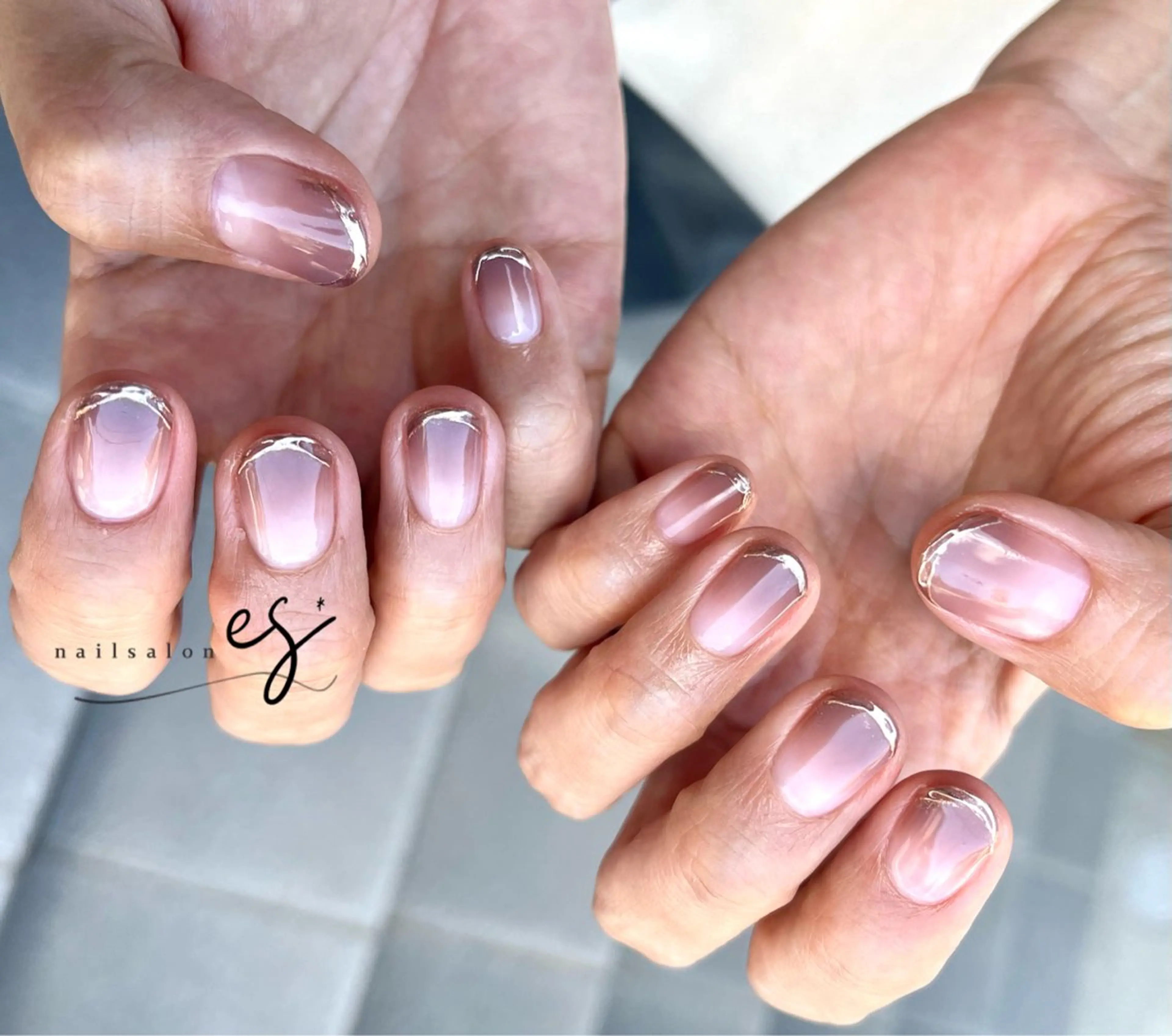 ネイル グラデーション ミラーネイル nailsalon esのネイルデザイン