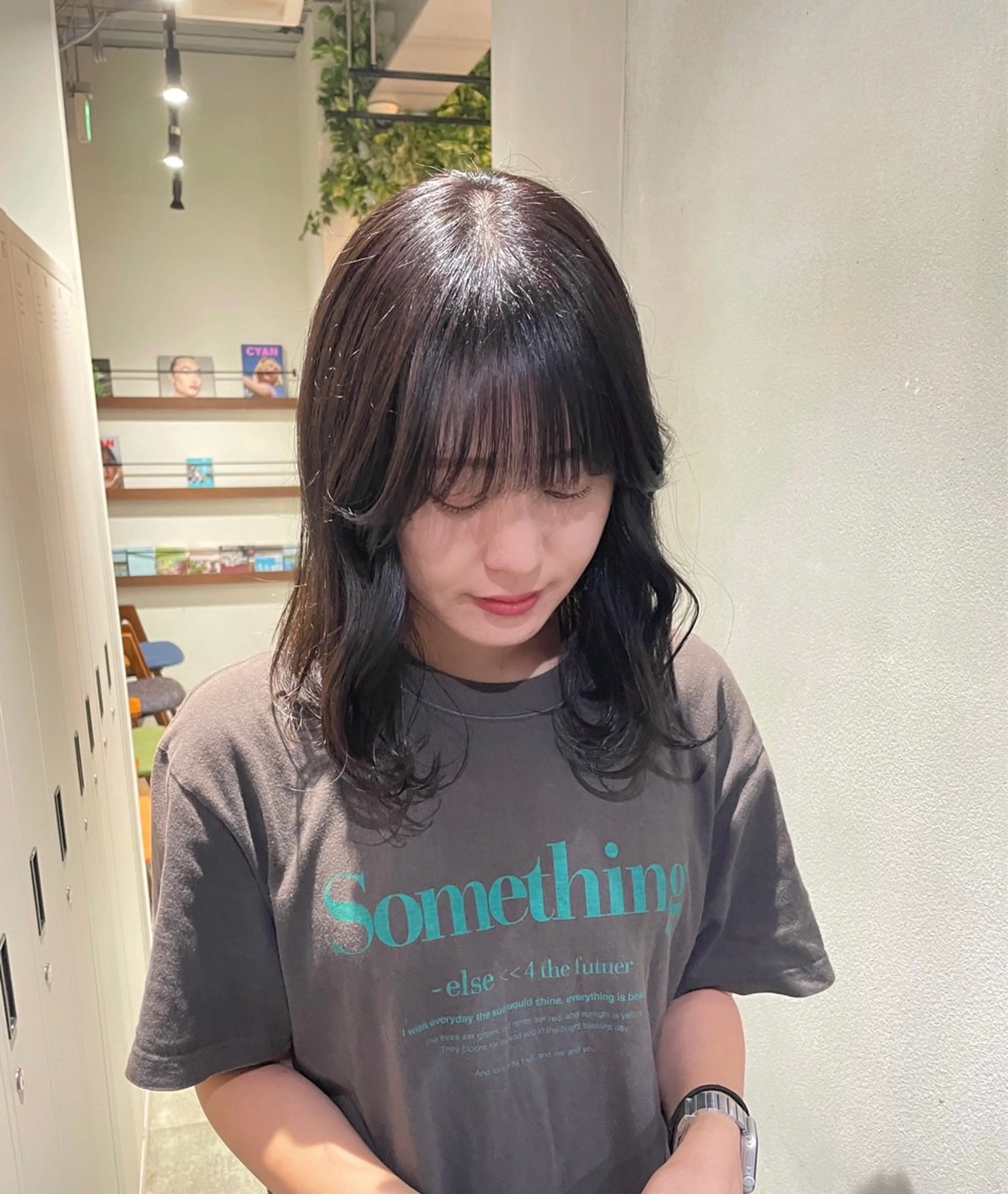 ミディアム カラー 黒髪 透明感カラー グレーブラック ボブ/レイヤー /sora🌙✨️のヘアスタイル