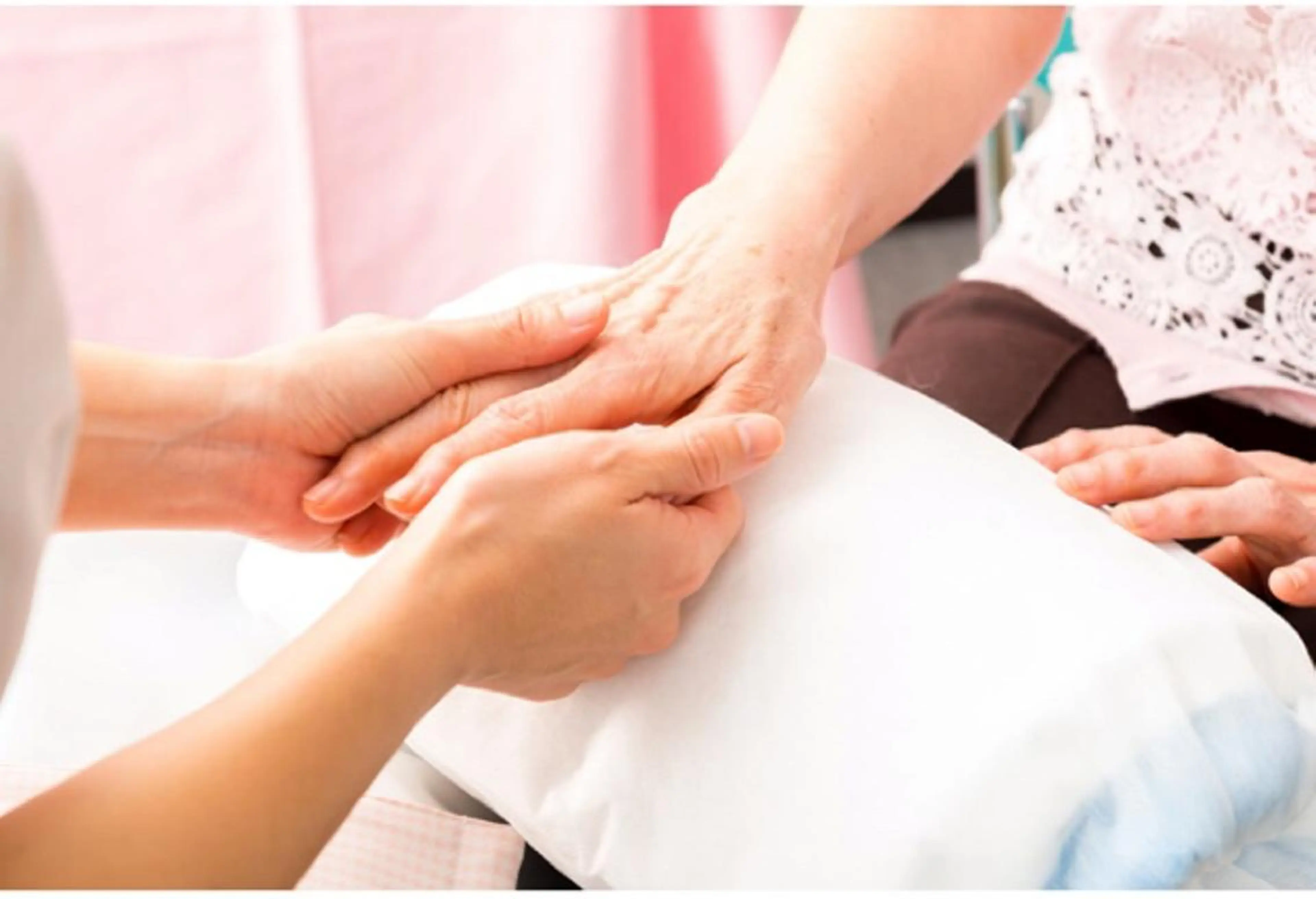 小顔・毛穴・たるみ ネイル　似内真樹のエステ・リラクイメージ