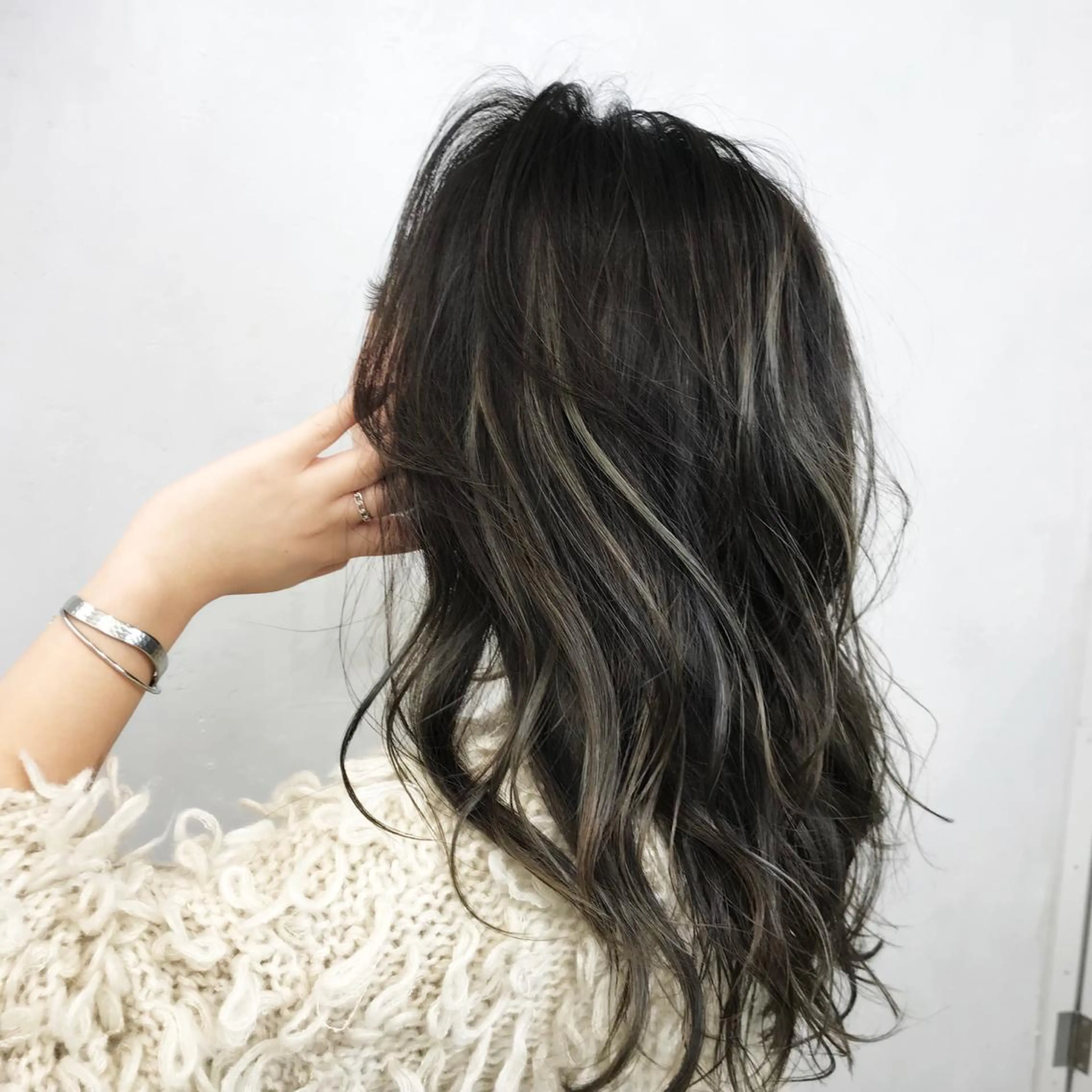 ロング カラー LUSTRE クロサワのヘアスタイル