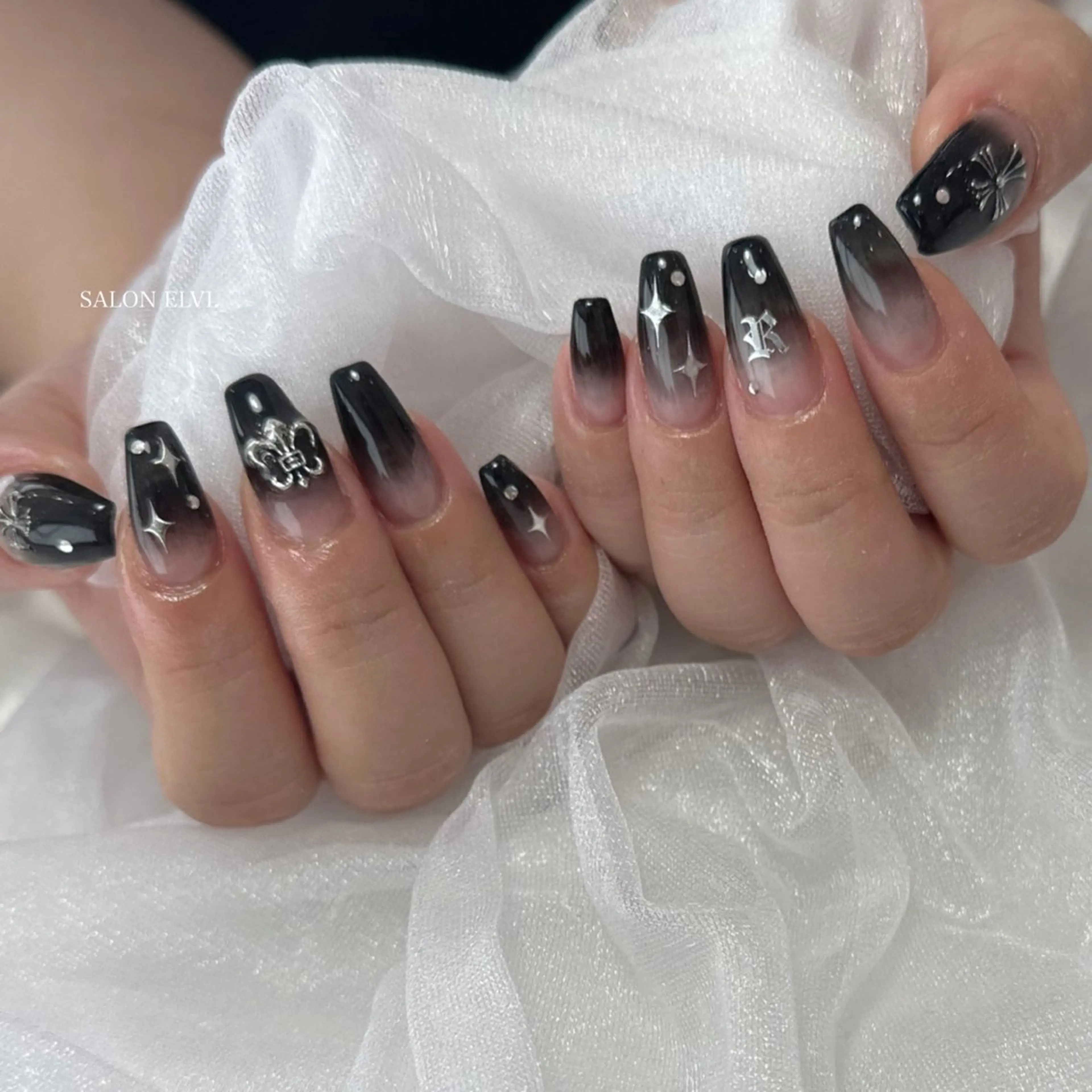 ネイル SALON ELVI.のネイルデザイン