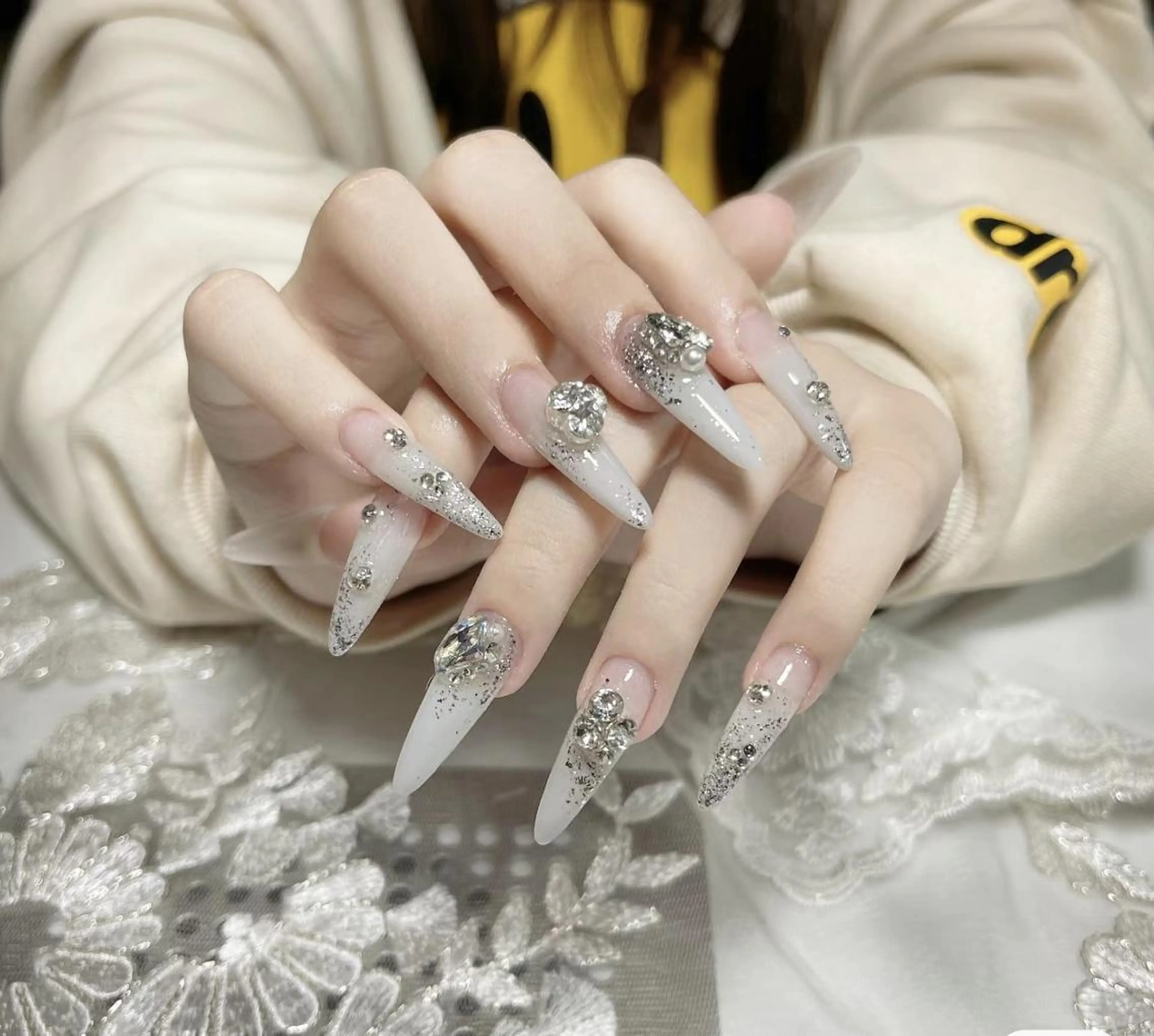 【初回ソフトジェルオフ無料】チップスカルプビジュー何でも付け放題¥16980の写真